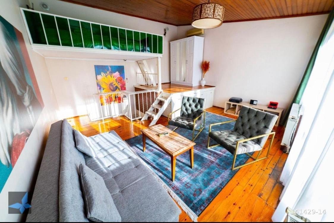 Taksim Funhouse Apartment