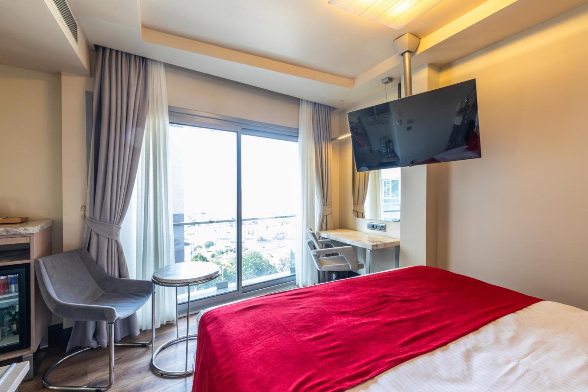 Ramada By Wyndham Pera Taksim Hotel