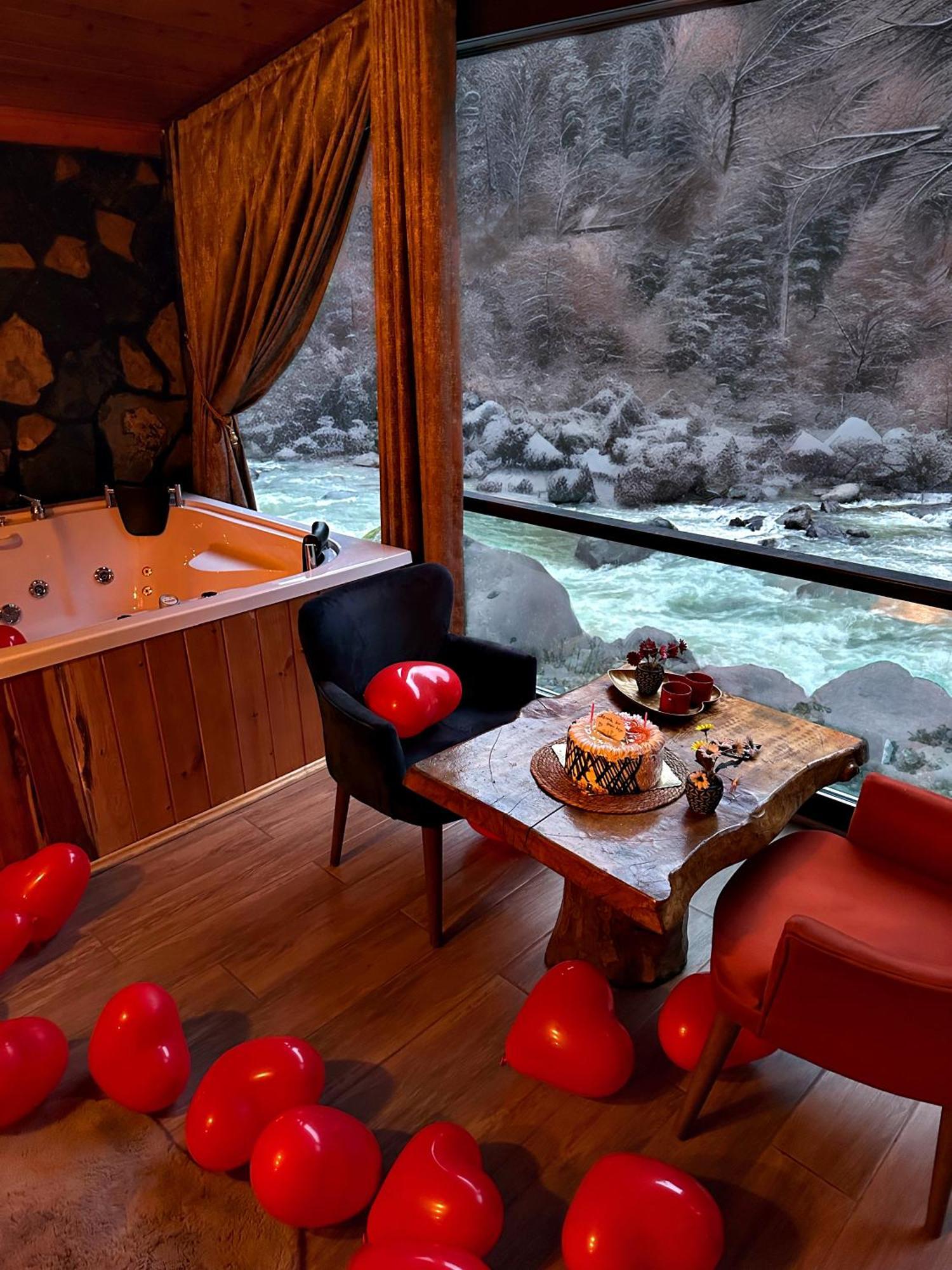 Ayder Bungalow - Royal Bungalow Resorts, River View Chalet *