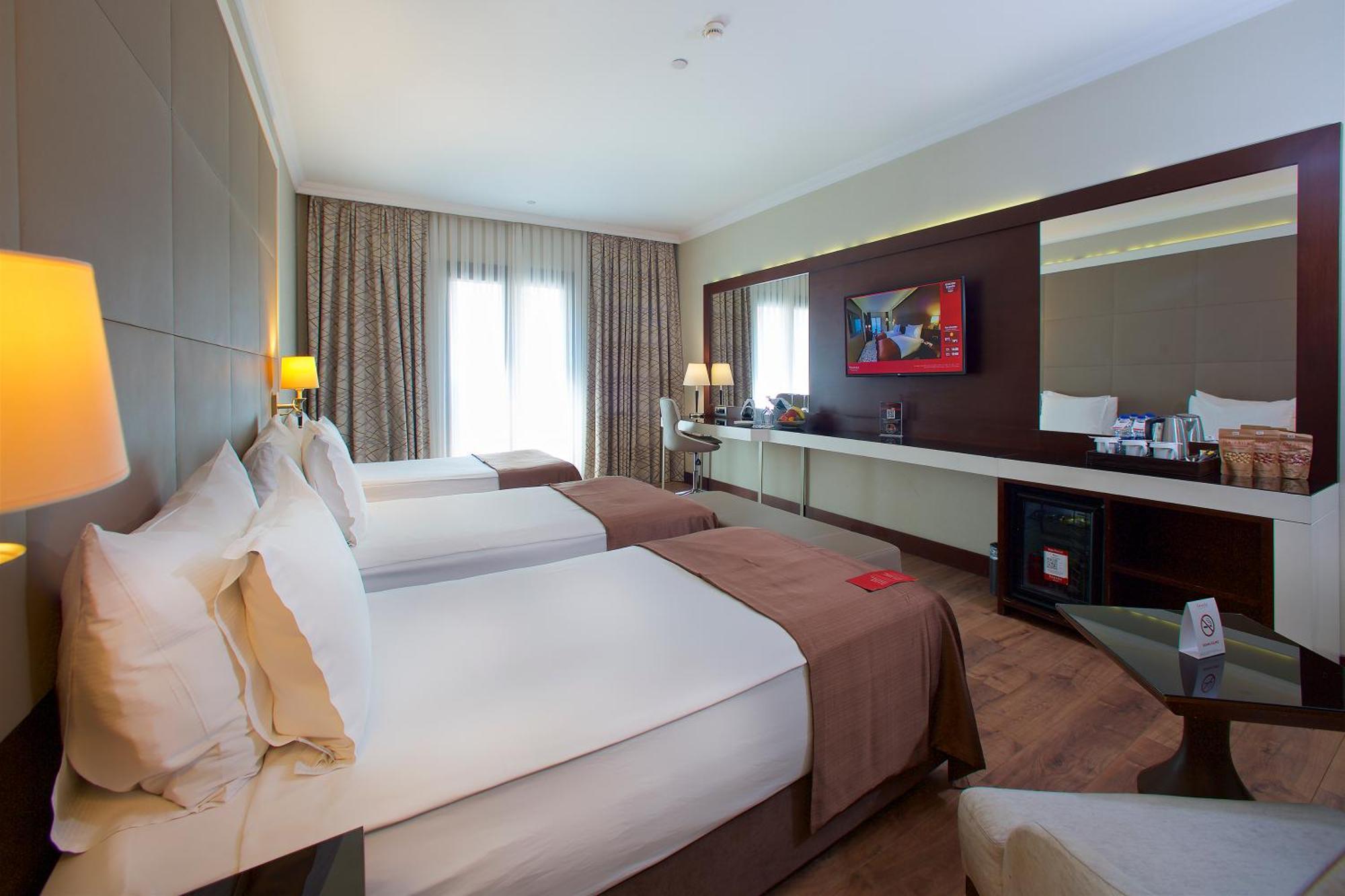 Hotel Ramada By Wyndham Merter