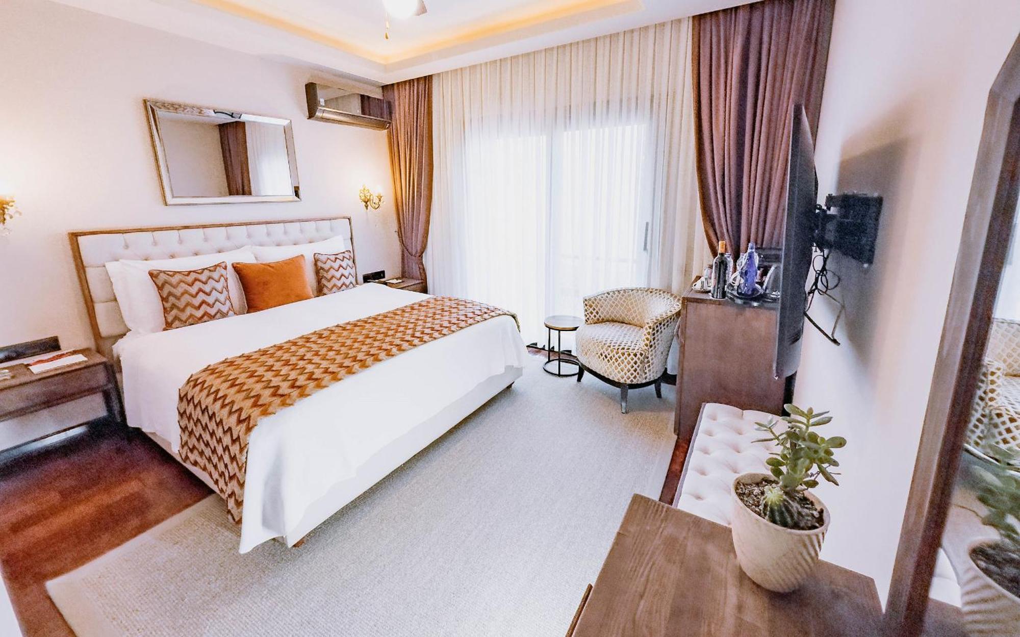 Doors Urla &