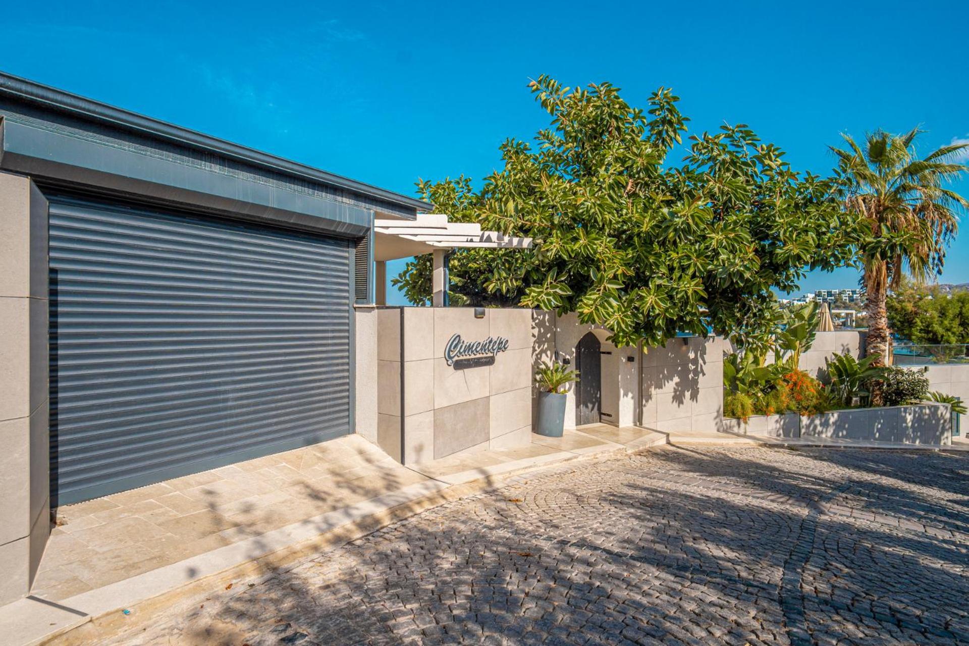 Cimentepe Deluxe Villa