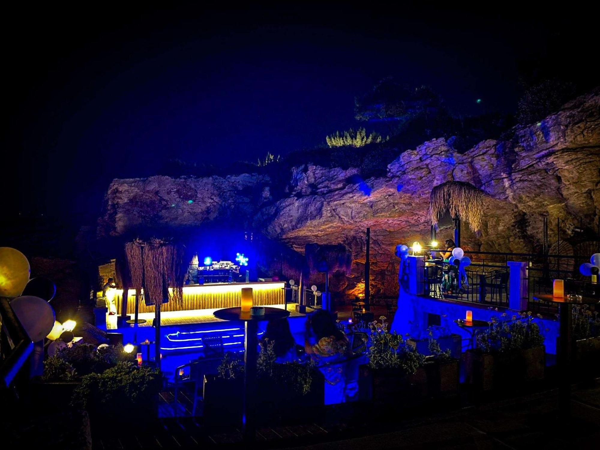 Club Atlantis