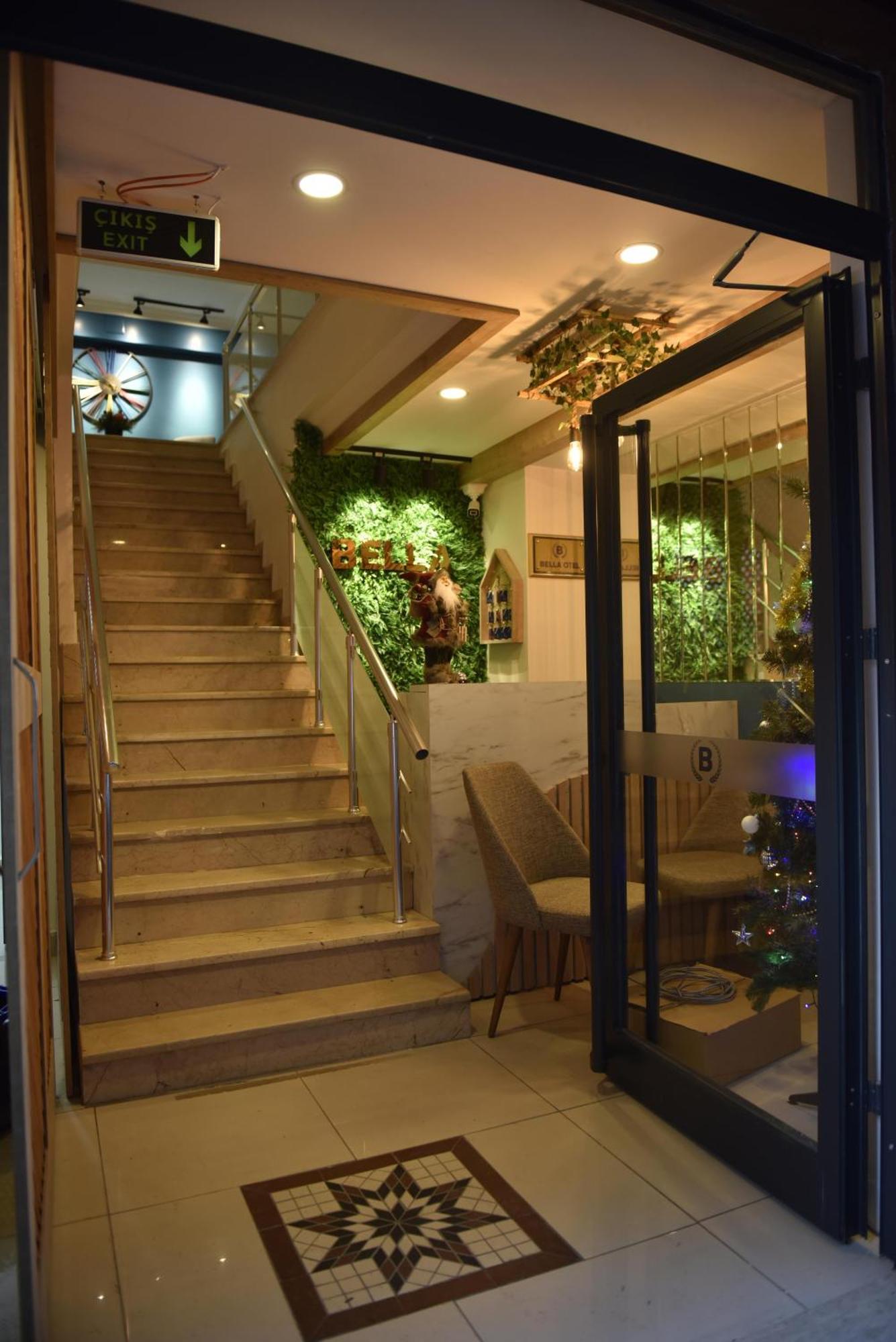 Hotel Bella