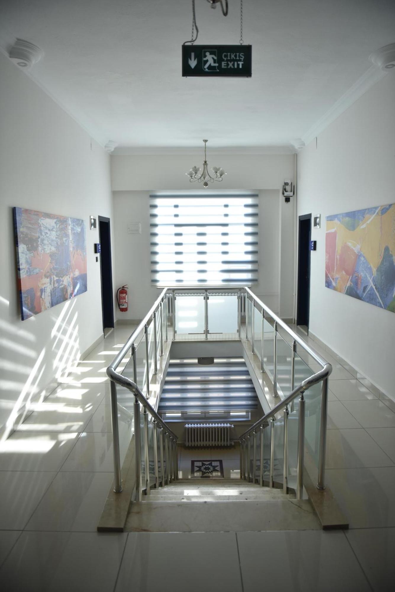 Hotel Bella *