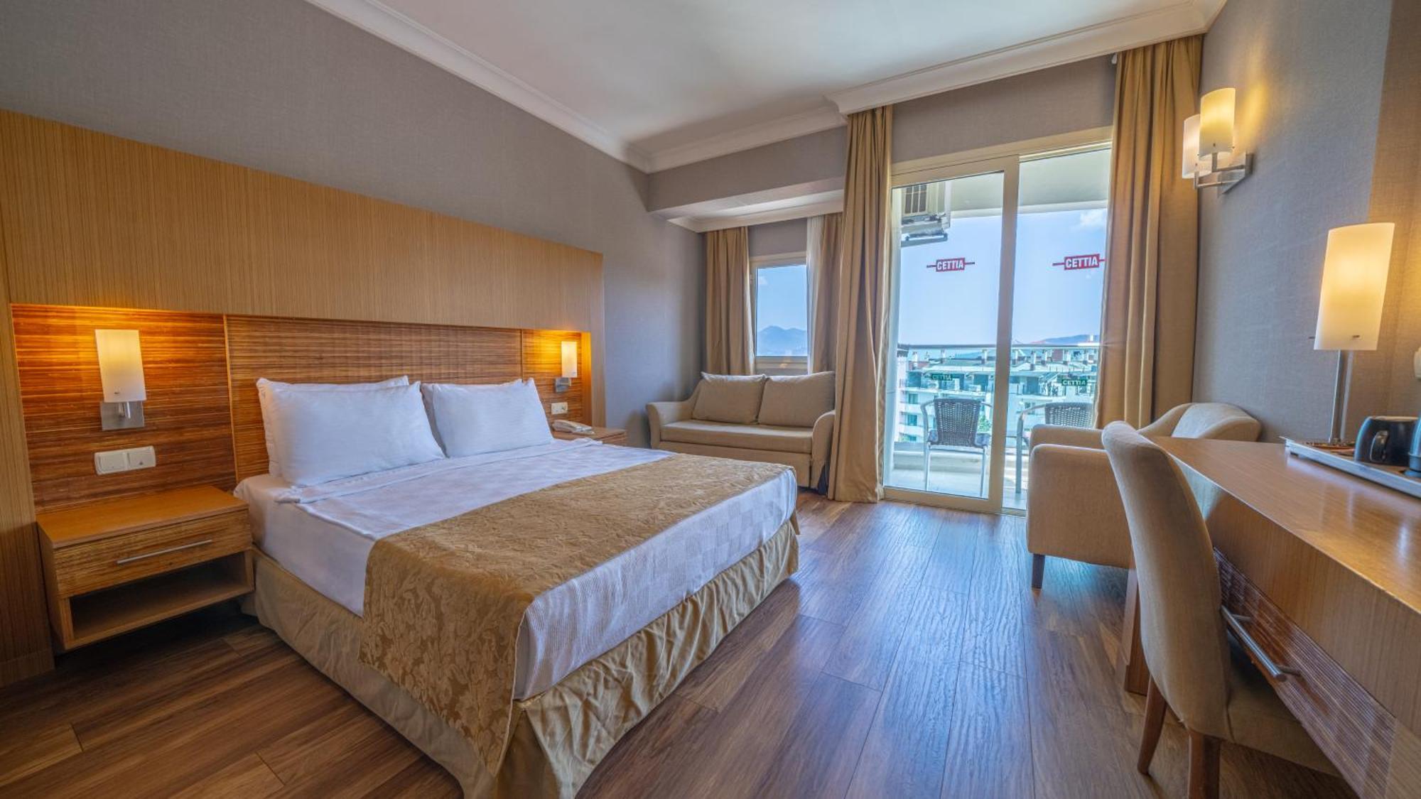 Grand Cettia