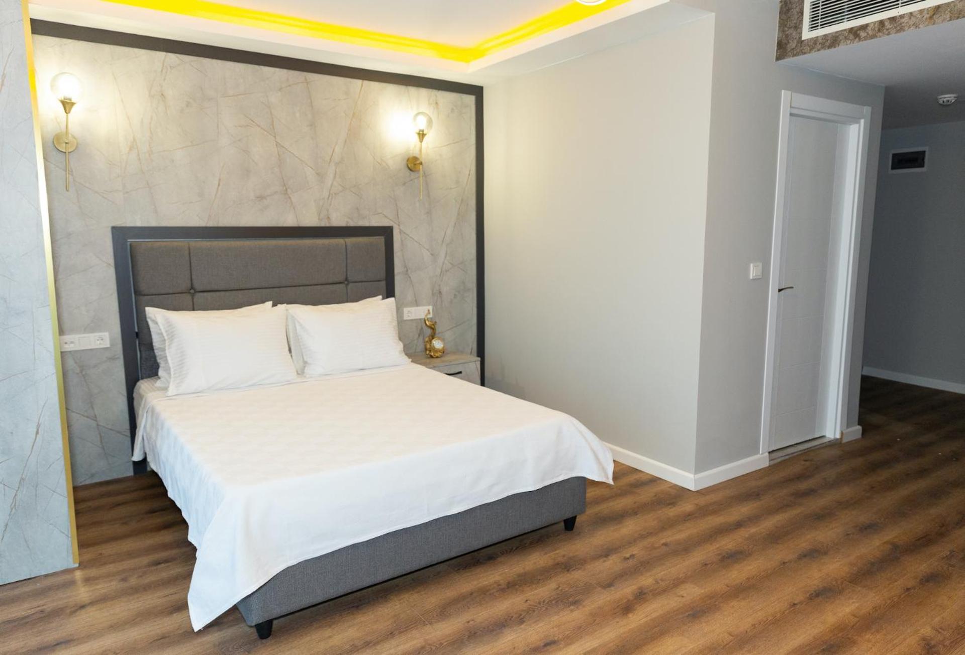 The Hera Business & Istanbul