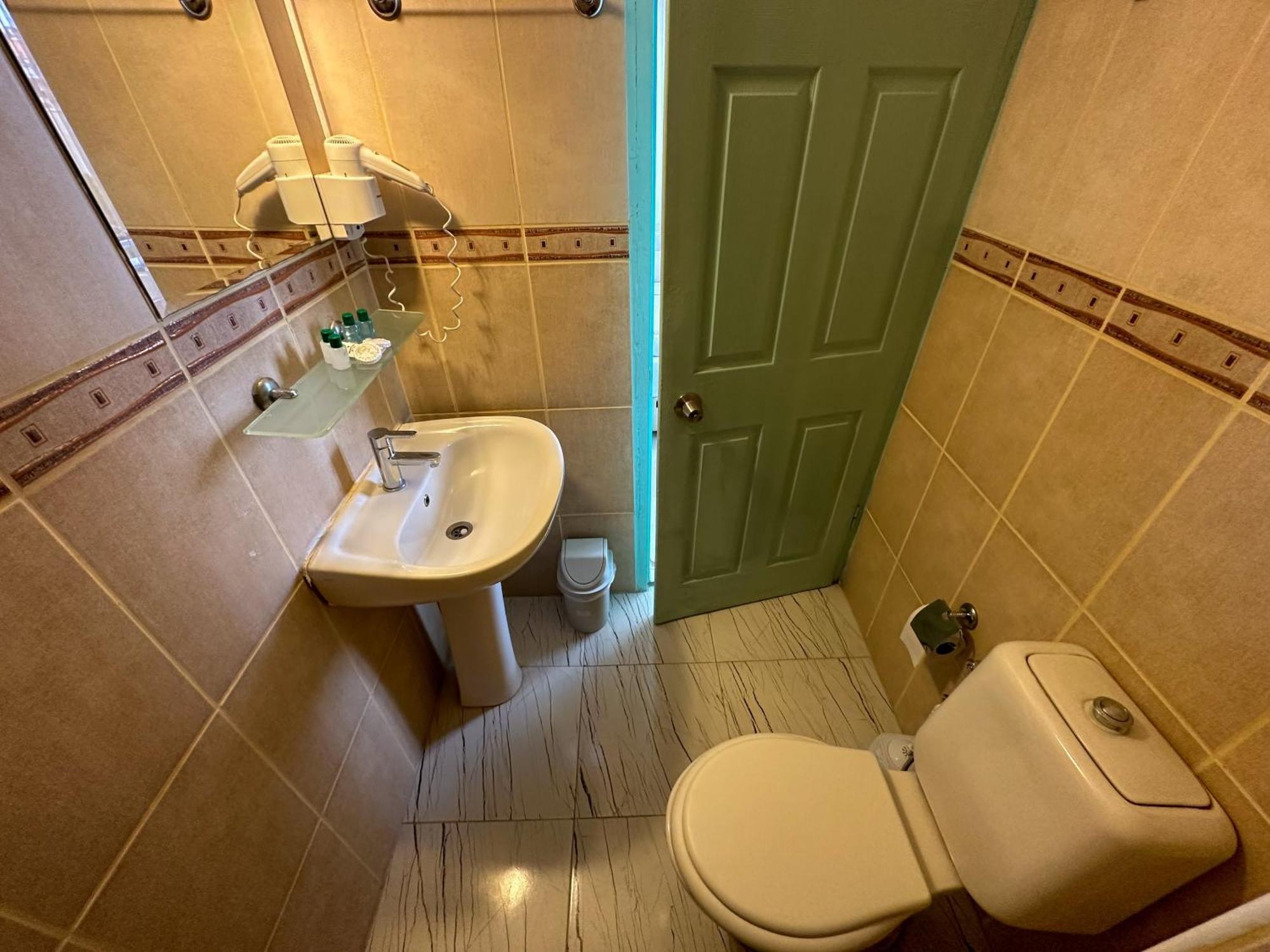 Hotel Hikmethan 2*
