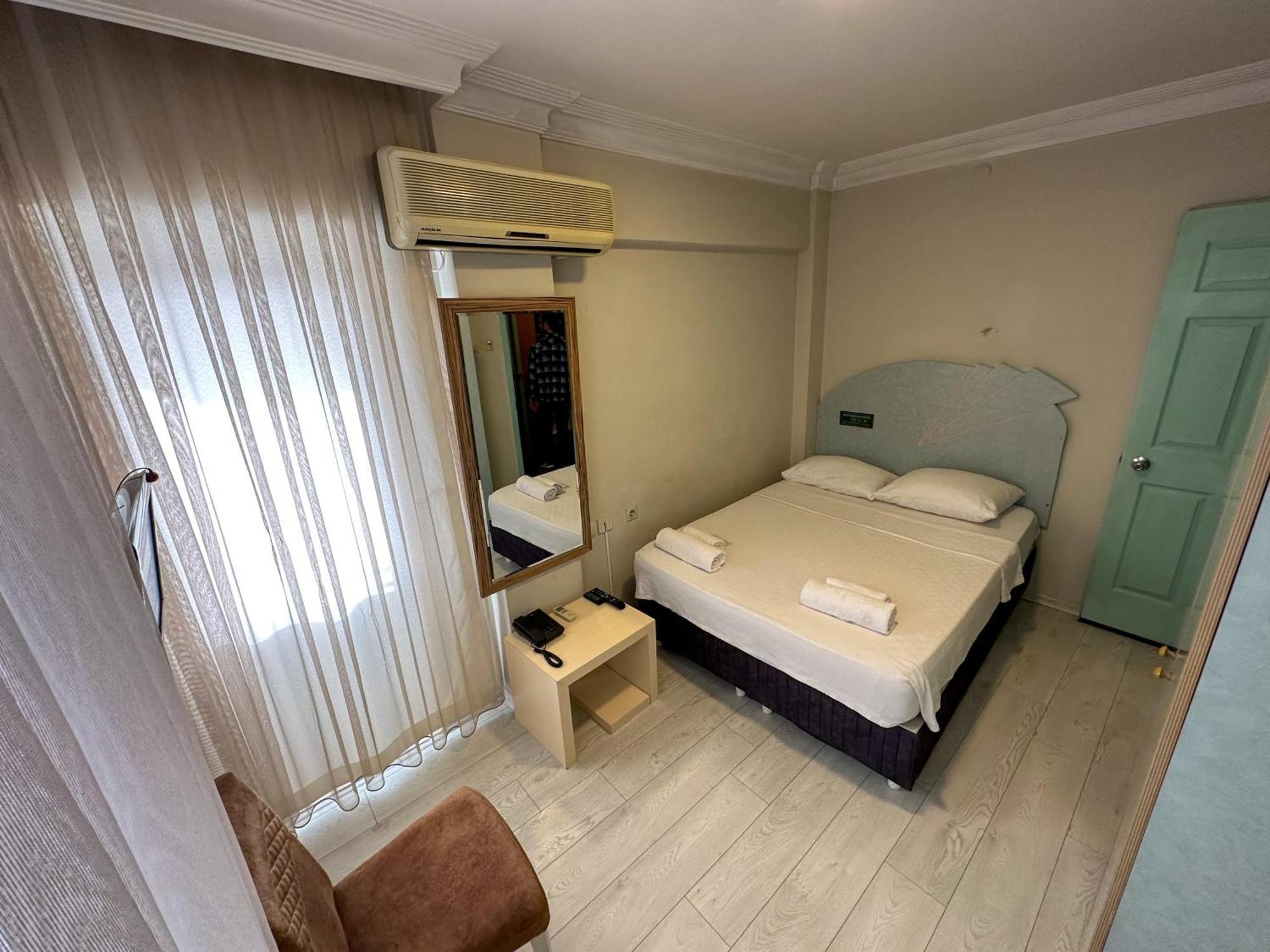 Hikmethan 2* Kusadasi