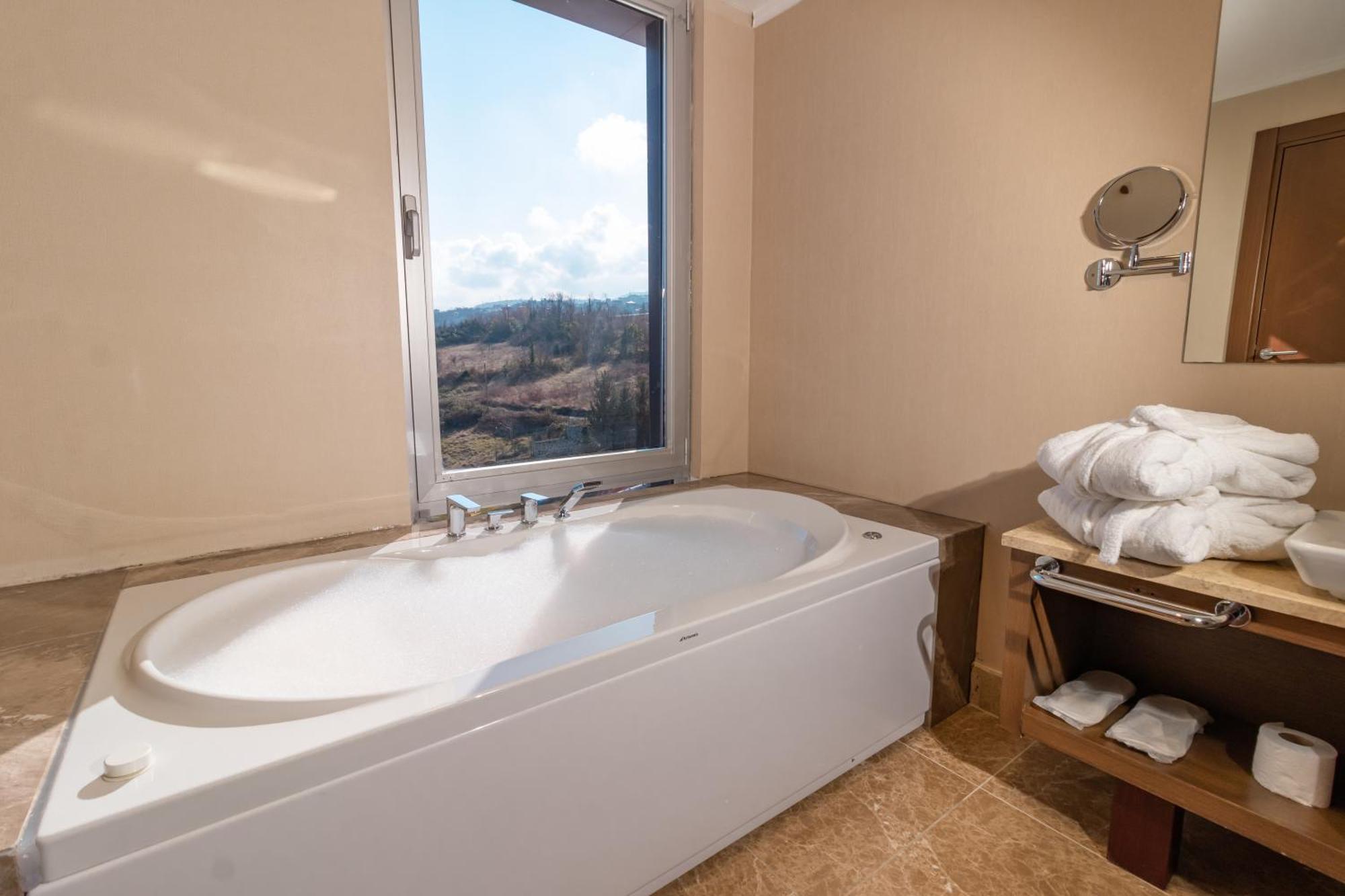 Tilya Hotel
