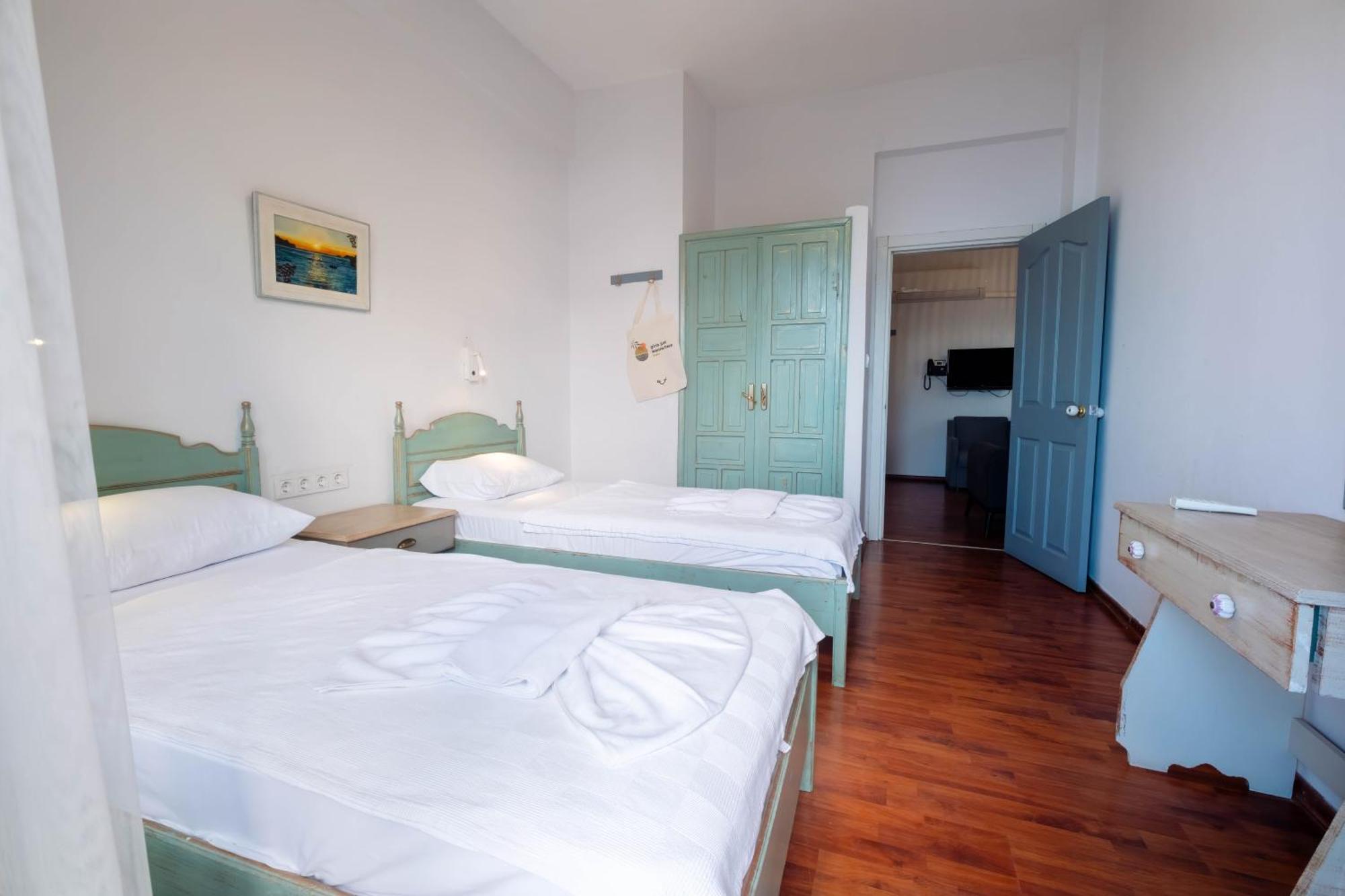 The Diplomat Hotel