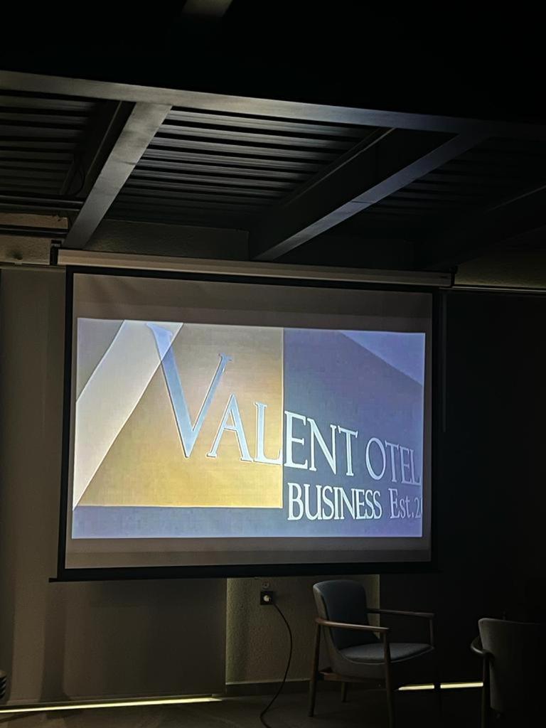 Valent Business Hotel