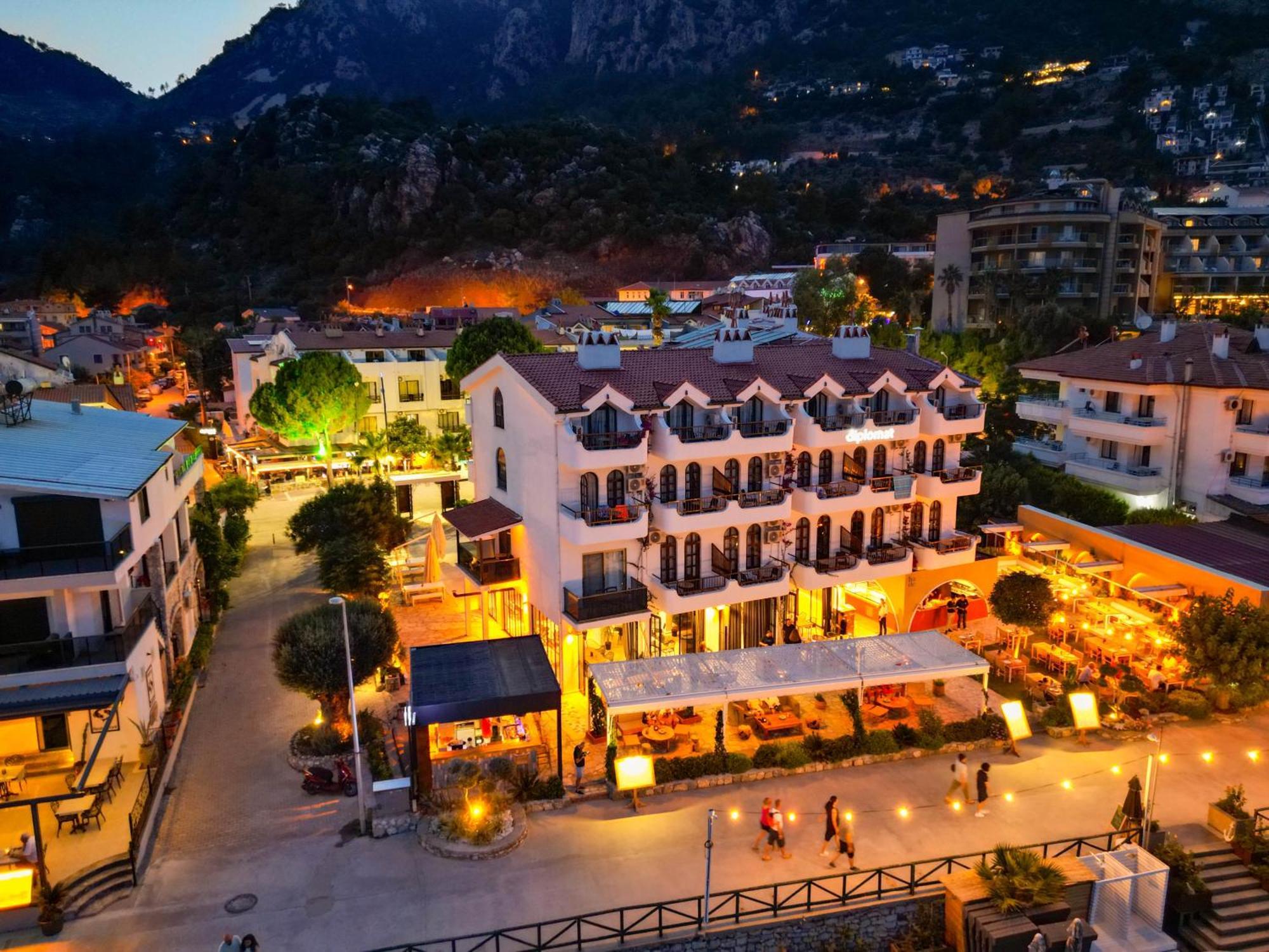 The Diplomat Hotel 3*