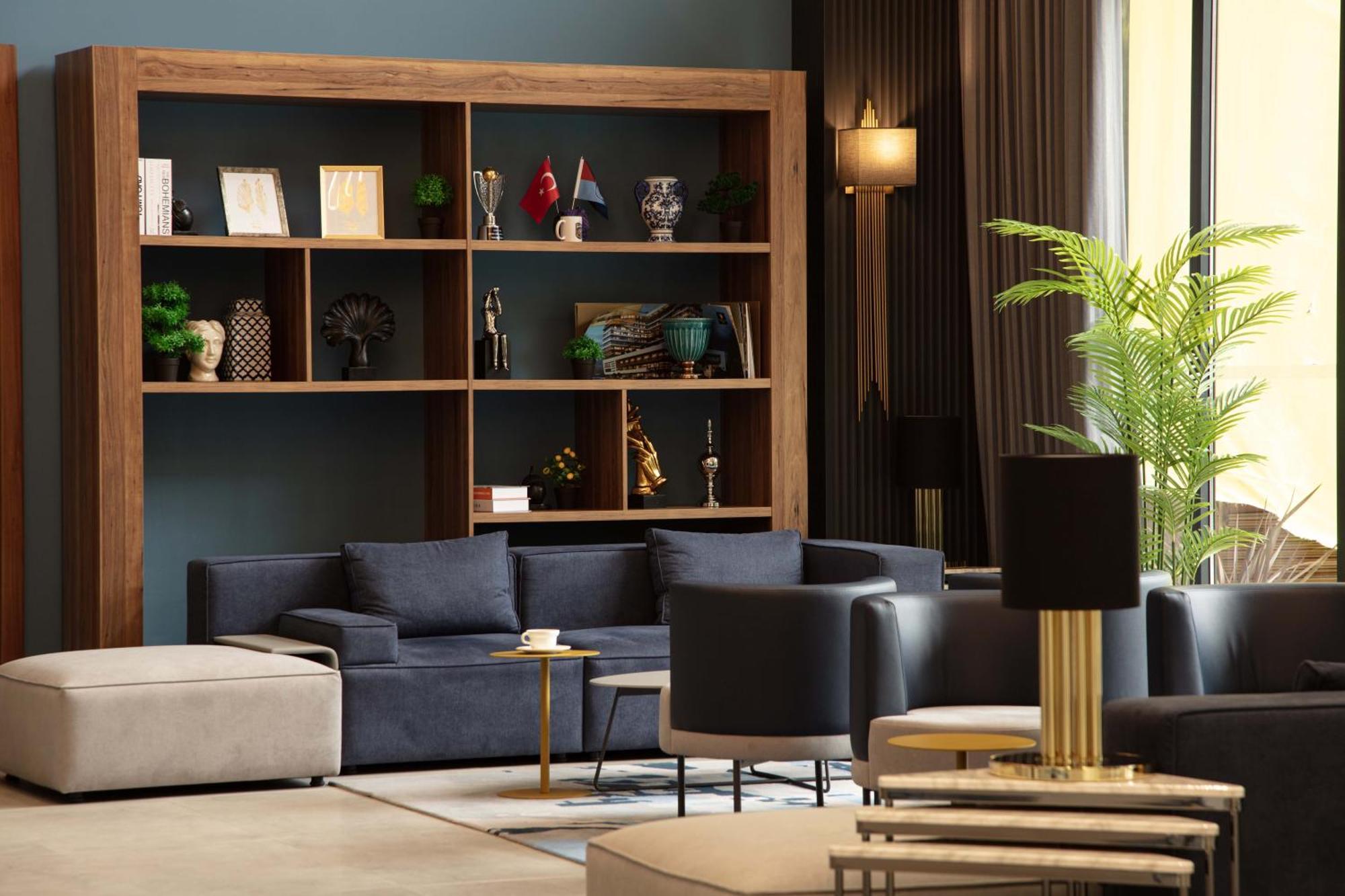 V Center Hotel 4*
