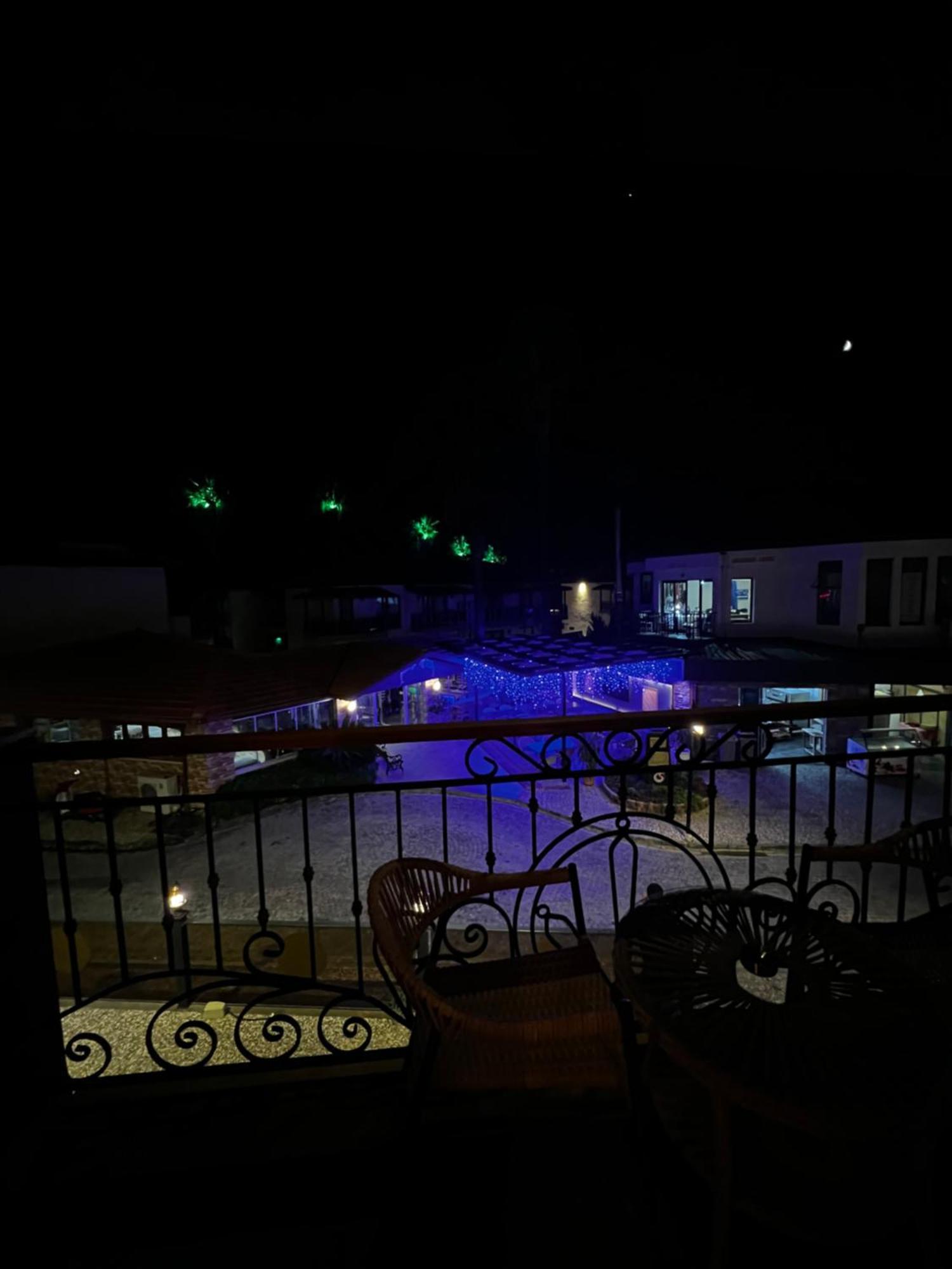 Dolphin Park Hotel 3*