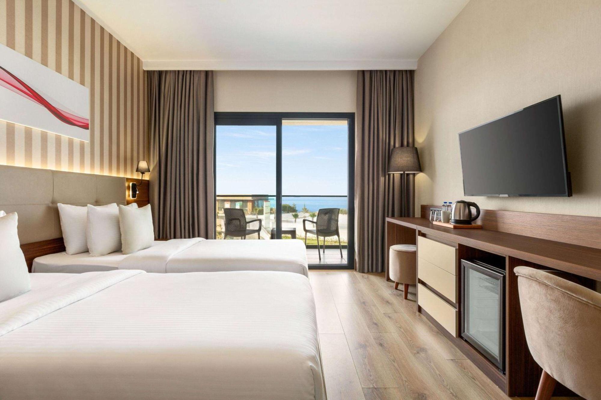 Ramada By Wyndham Hotel Cesme