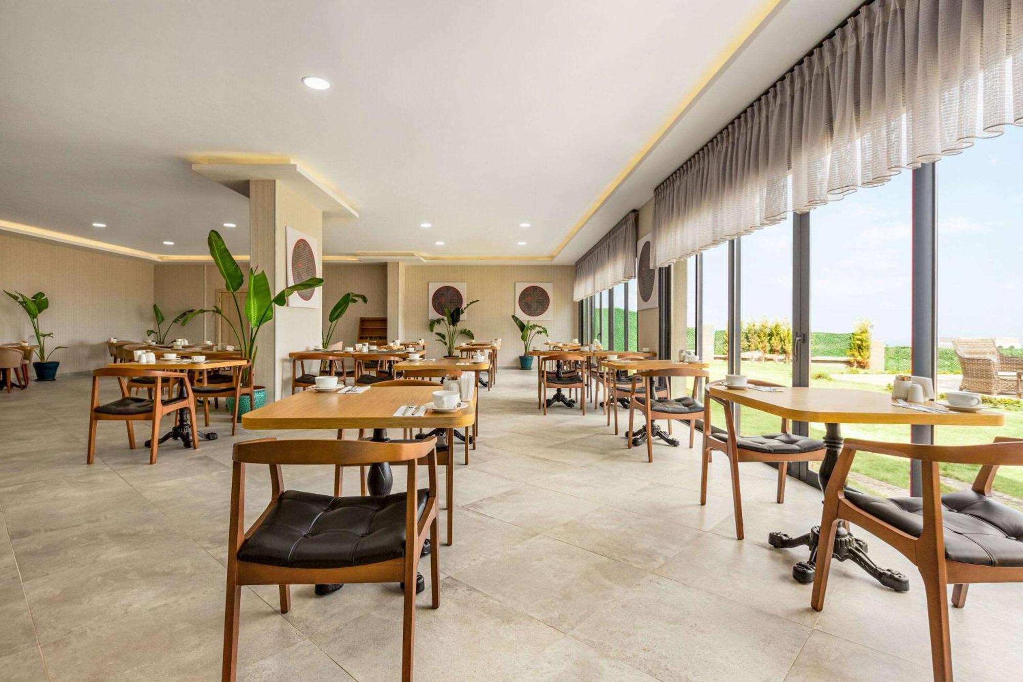 Ramada By Wyndham Hotel Cesme