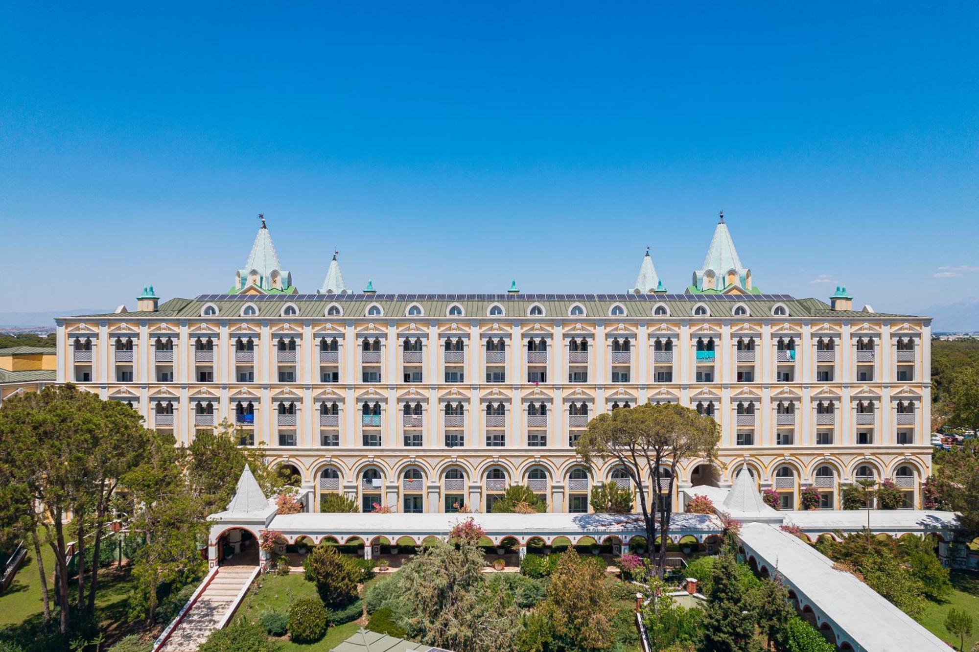Kremlin Palace Resort