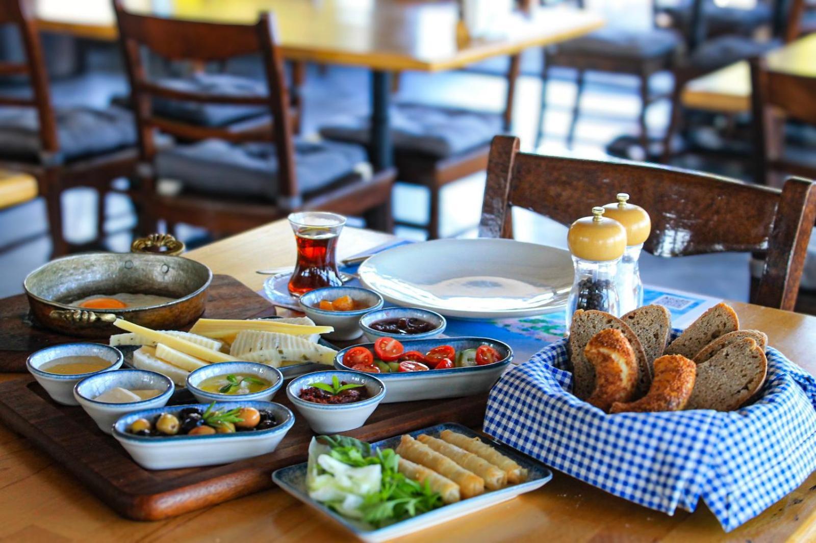 Maya Bistro & 4* Sigacik