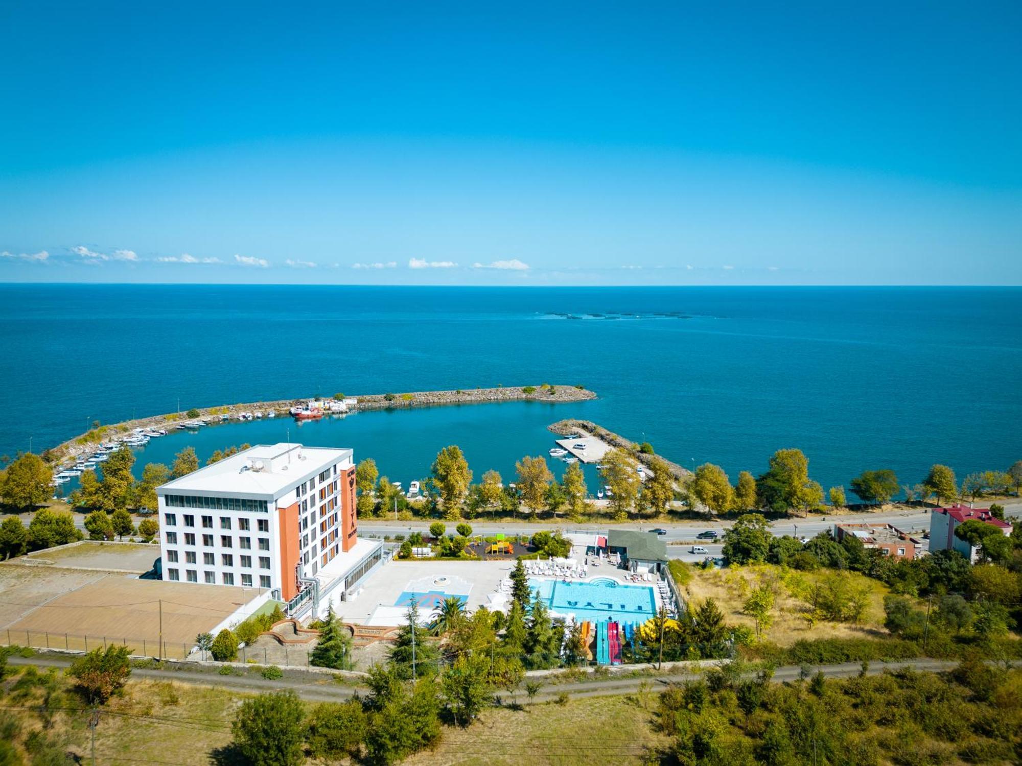 Tilya Hotel 4*