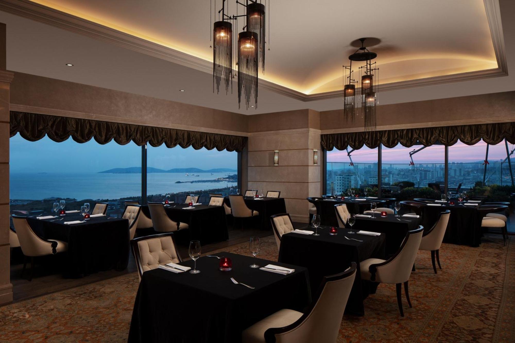Hotel Marriott Pendik 5*
