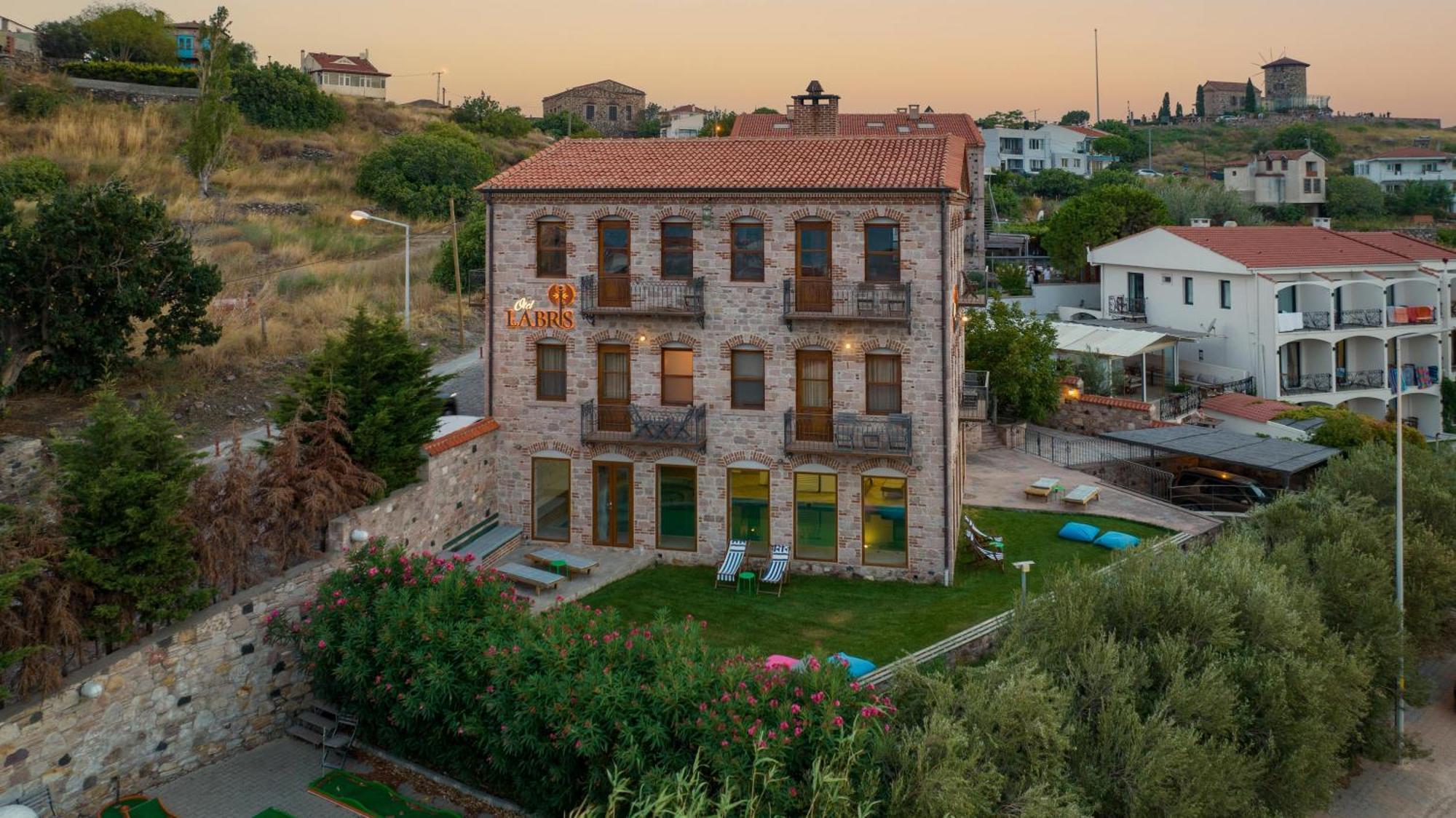 Hotel Cunda Labris 3*