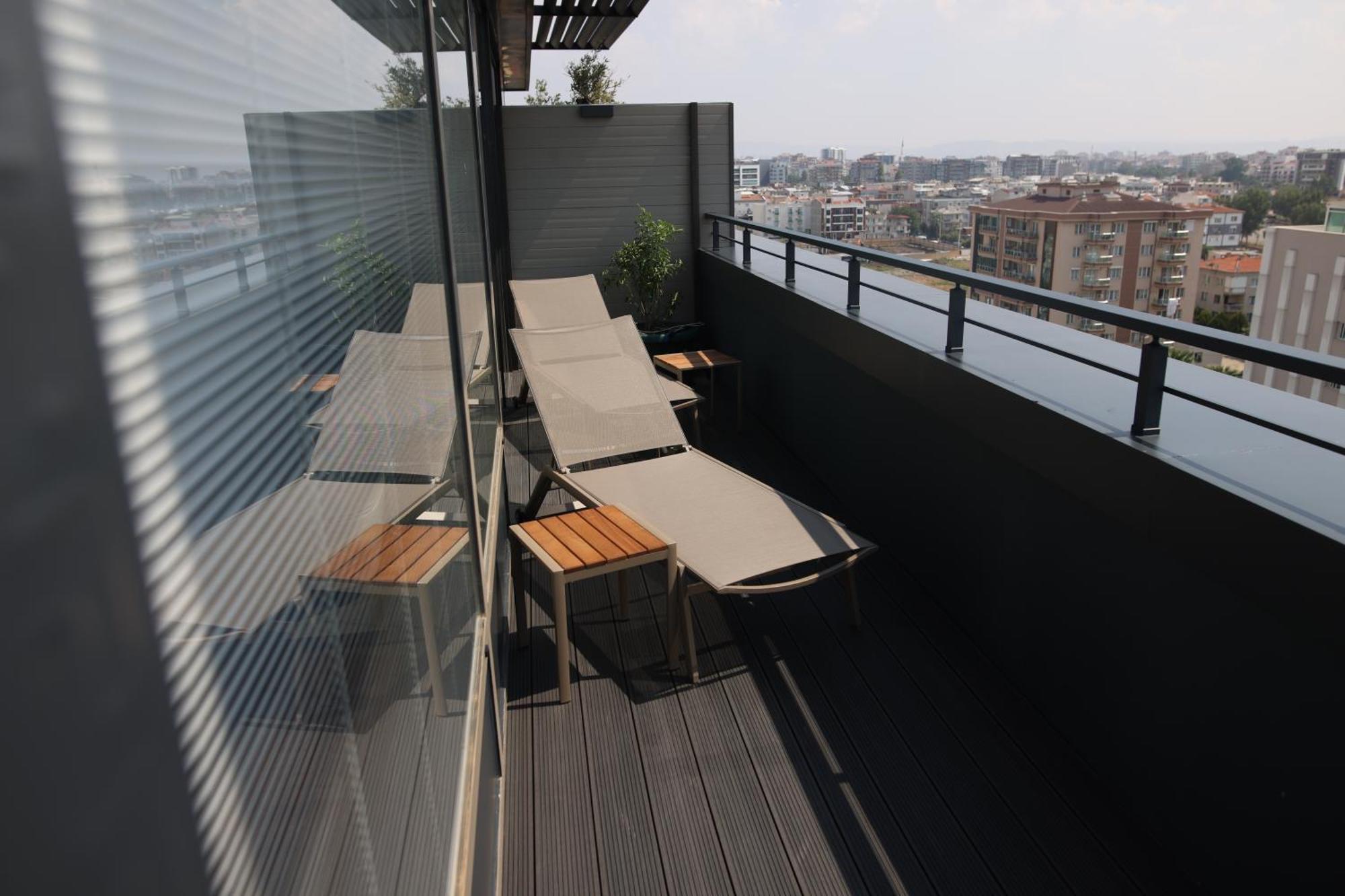 Hotel Western Premier Karsiyaka Convention & 5*