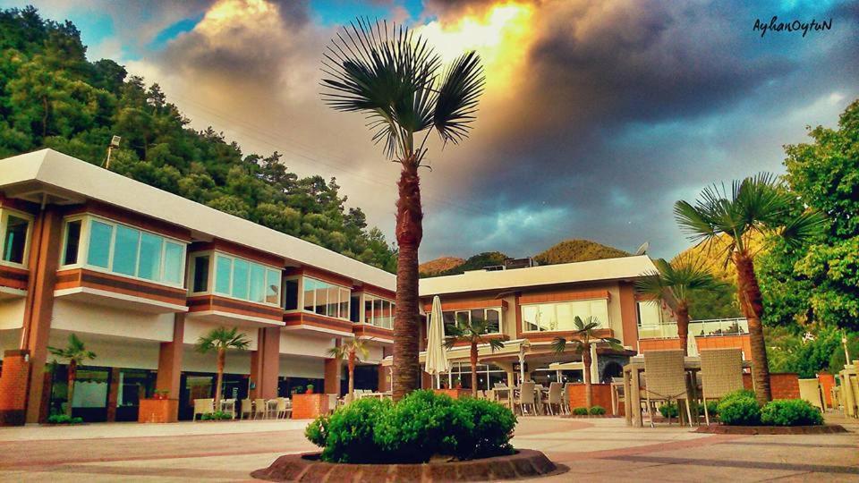 Hotel Balcova Termal 4*