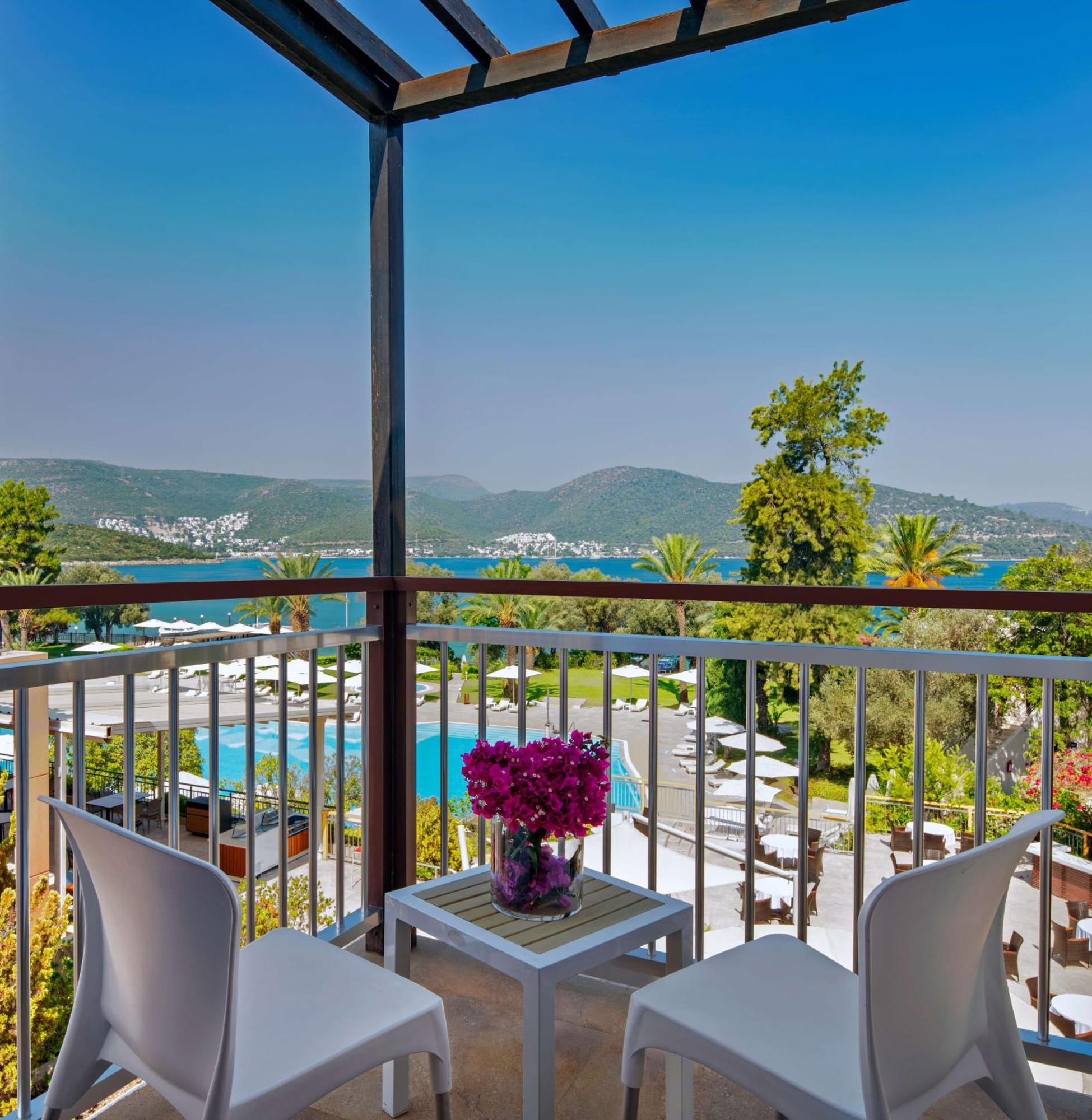 Doubletree By Hilton Bodrum Isil Club Ultra Resort Torba