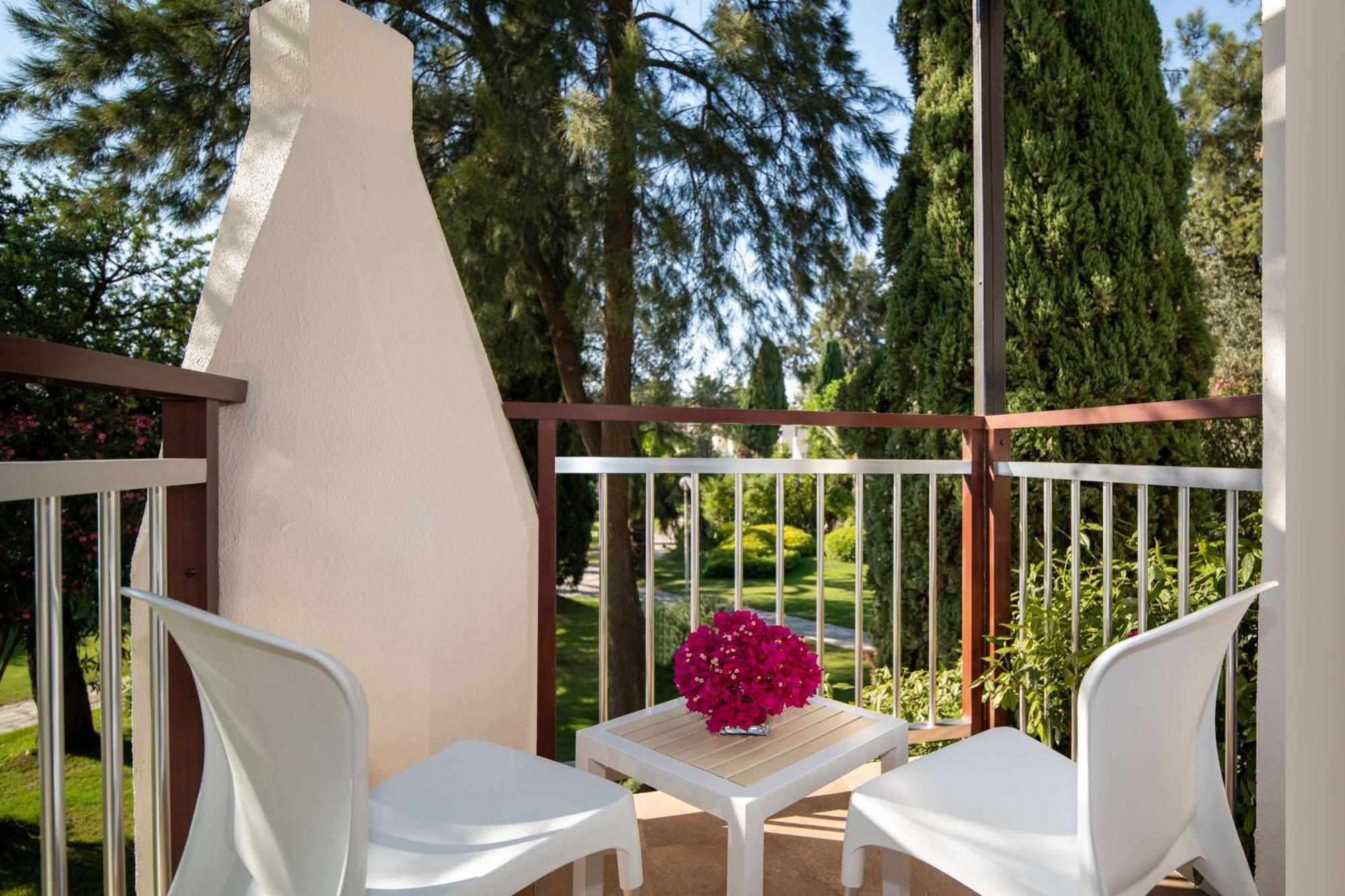 Doubletree By Hilton Bodrum Isil Club Ultra 5*
