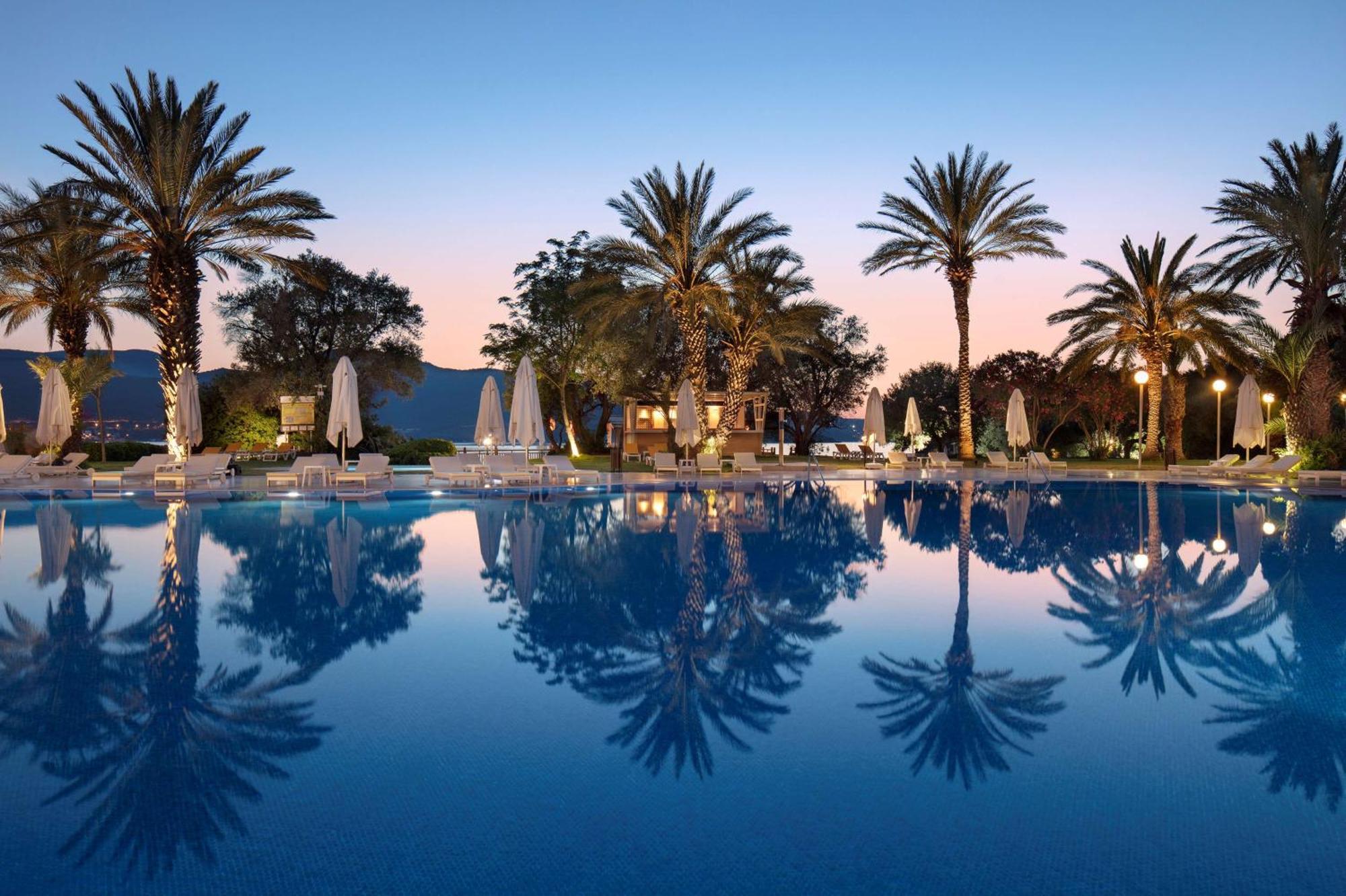 Doubletree By Hilton Bodrum Isil Club Ultra Resort