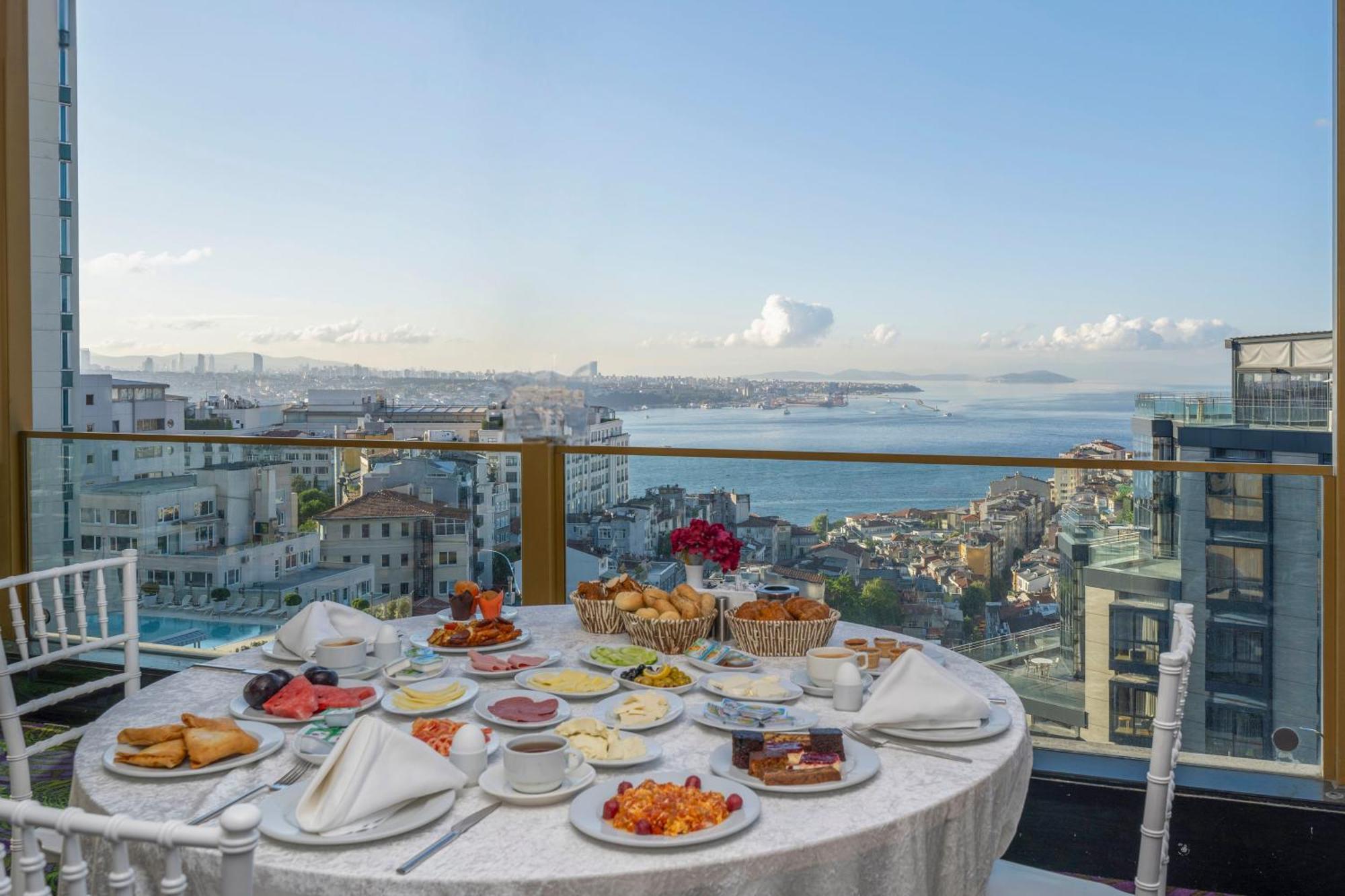 Hotel Taxim Hill 4*