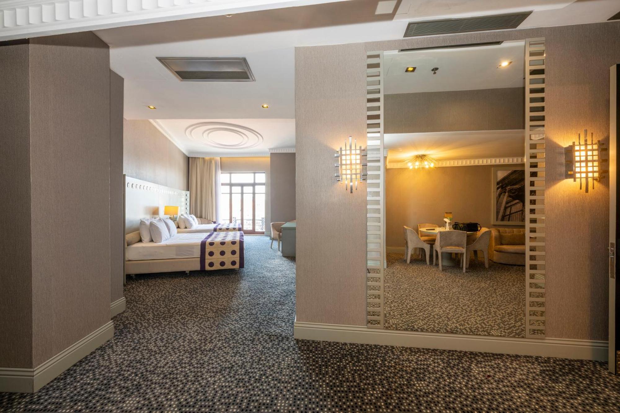 Hotel Taxim Hill 4*
