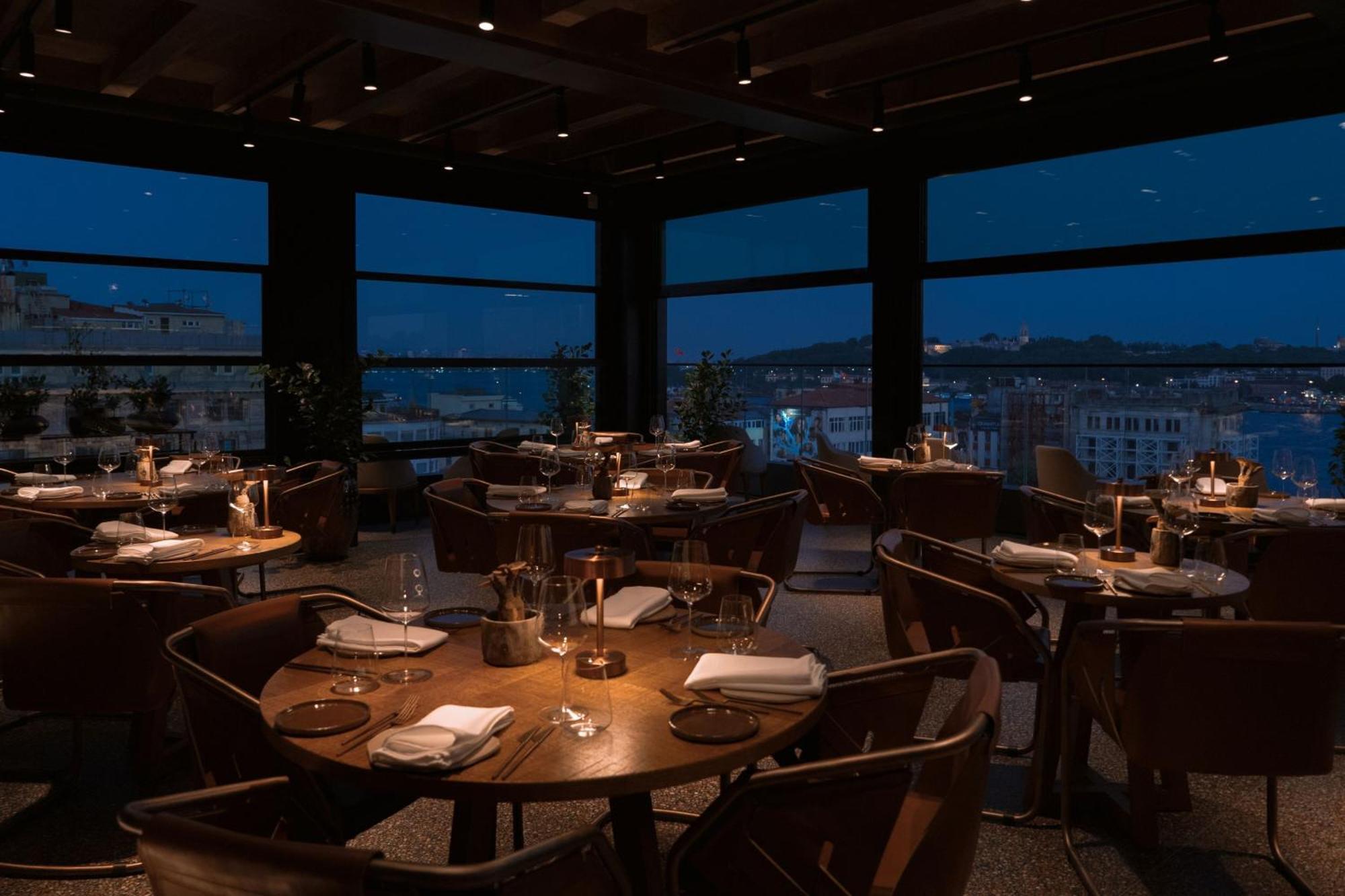 Hotel The Bank Istanbul, A Member Of Design 5*