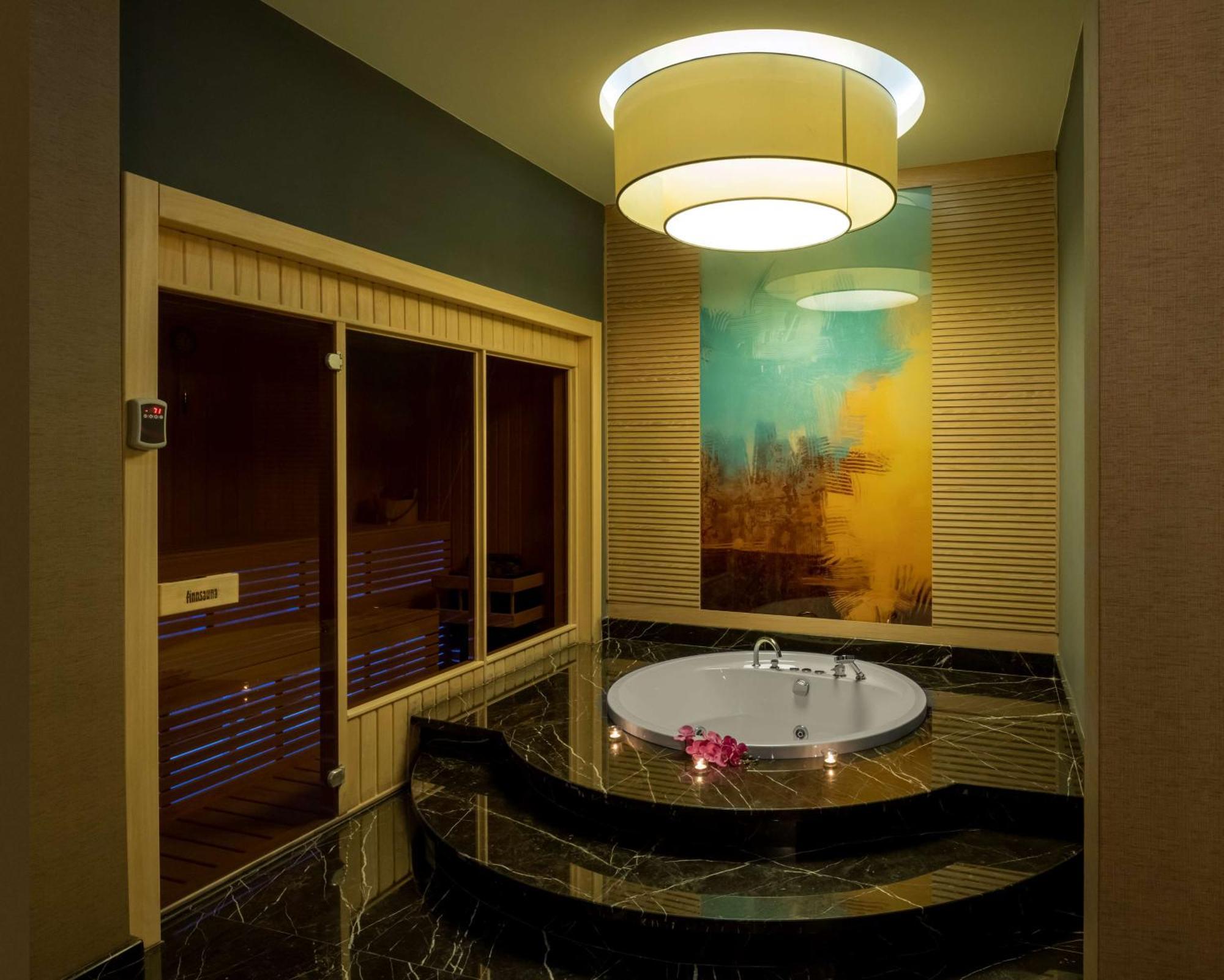 Hotel Doubletree By Hilton Manisa