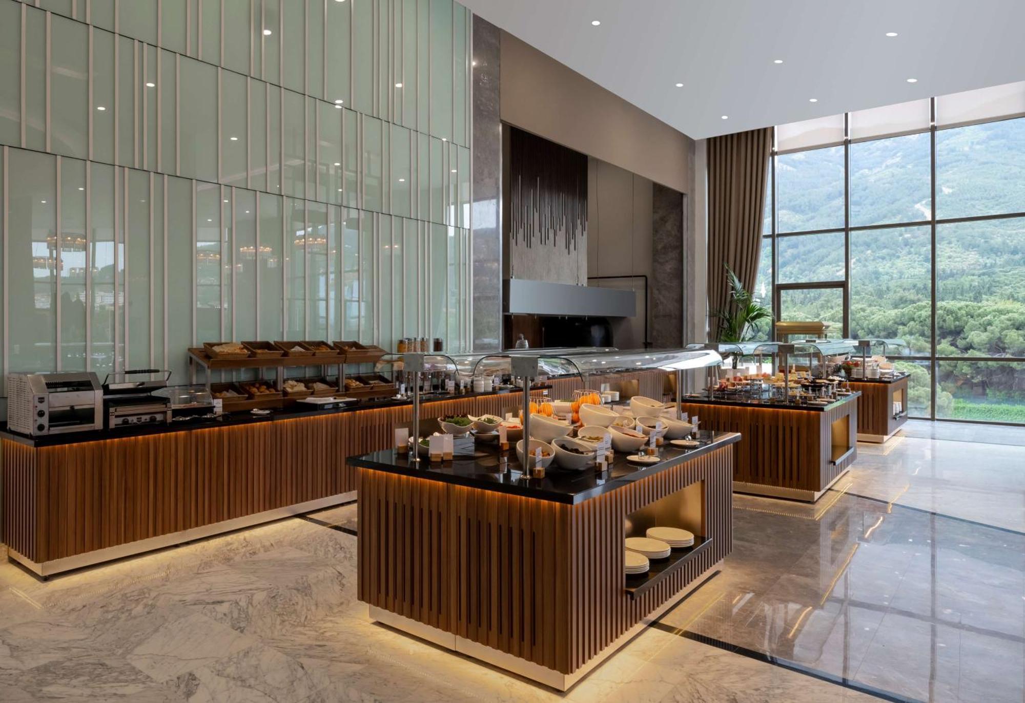 Doubletree By Hilton 5*
