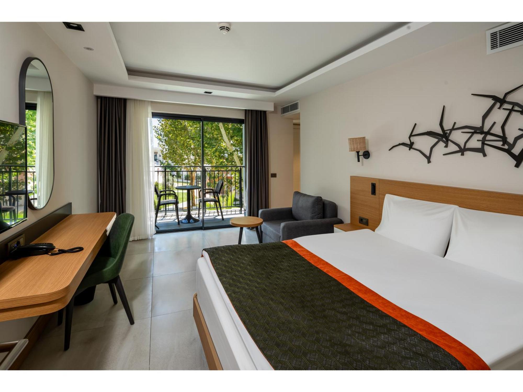 Hotel Swandor & -