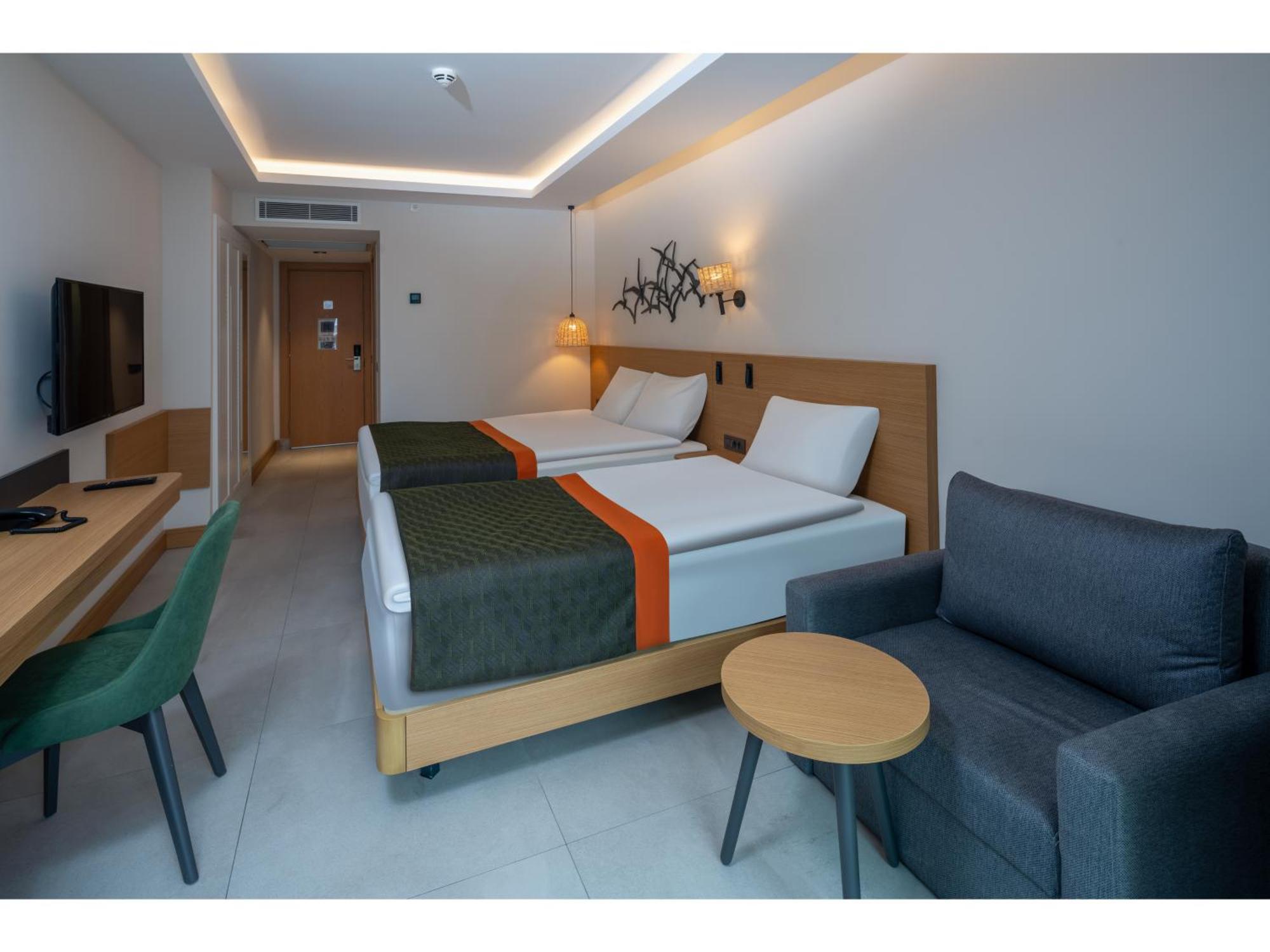 Swandor & - Kemer
