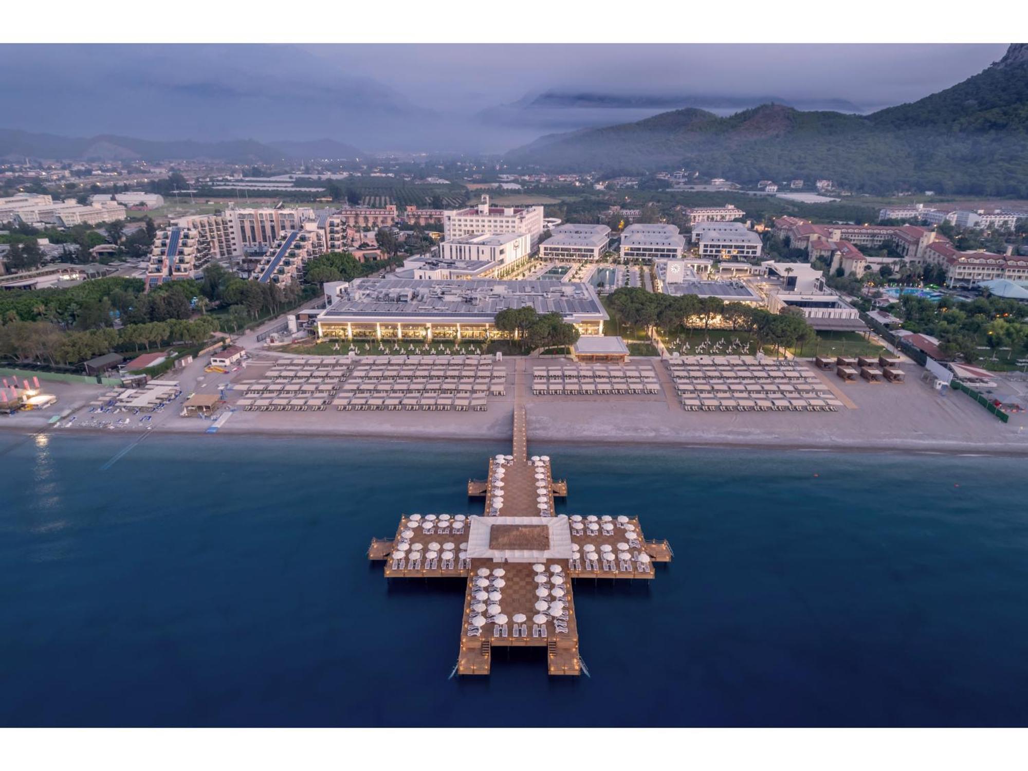 Hotel Swandor & -
