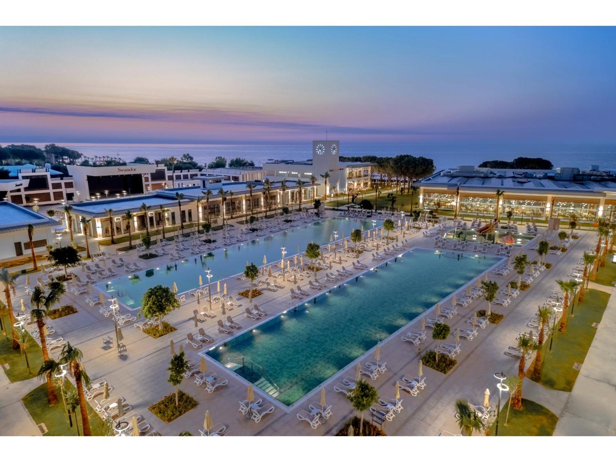 Hotel Swandor & - 5*