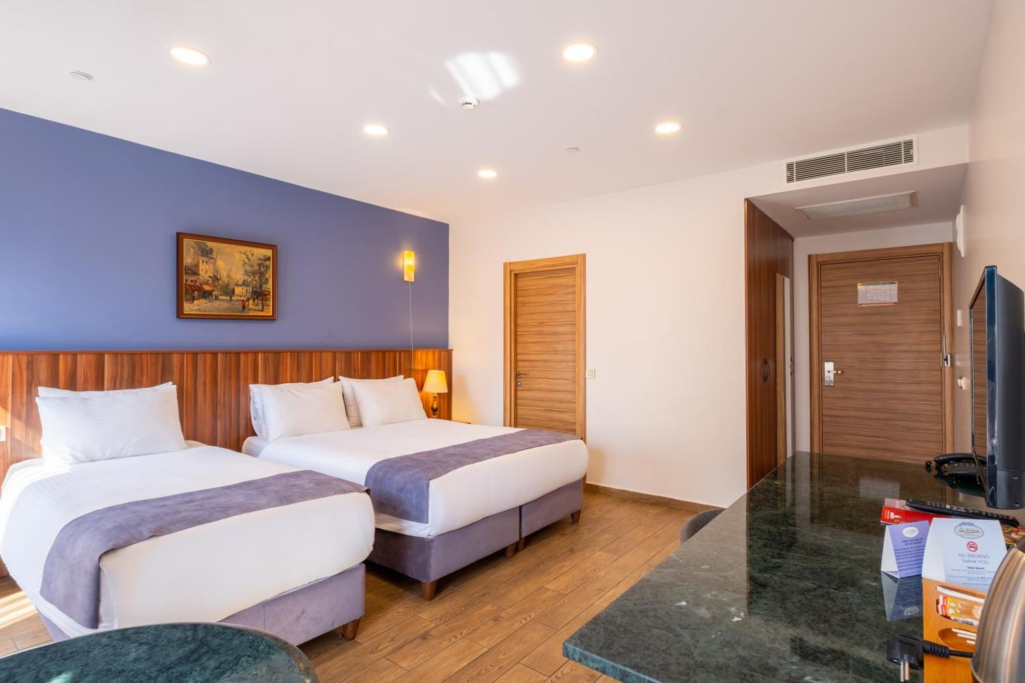 Hotel La Wisteria Boutique 4*