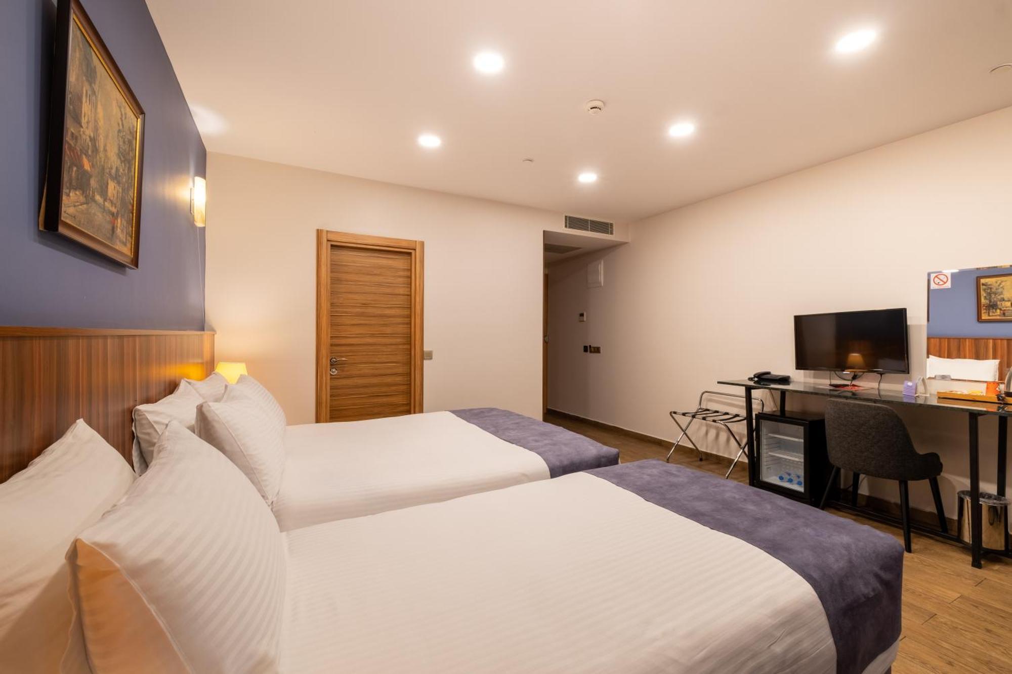La Wisteria Boutique 4*