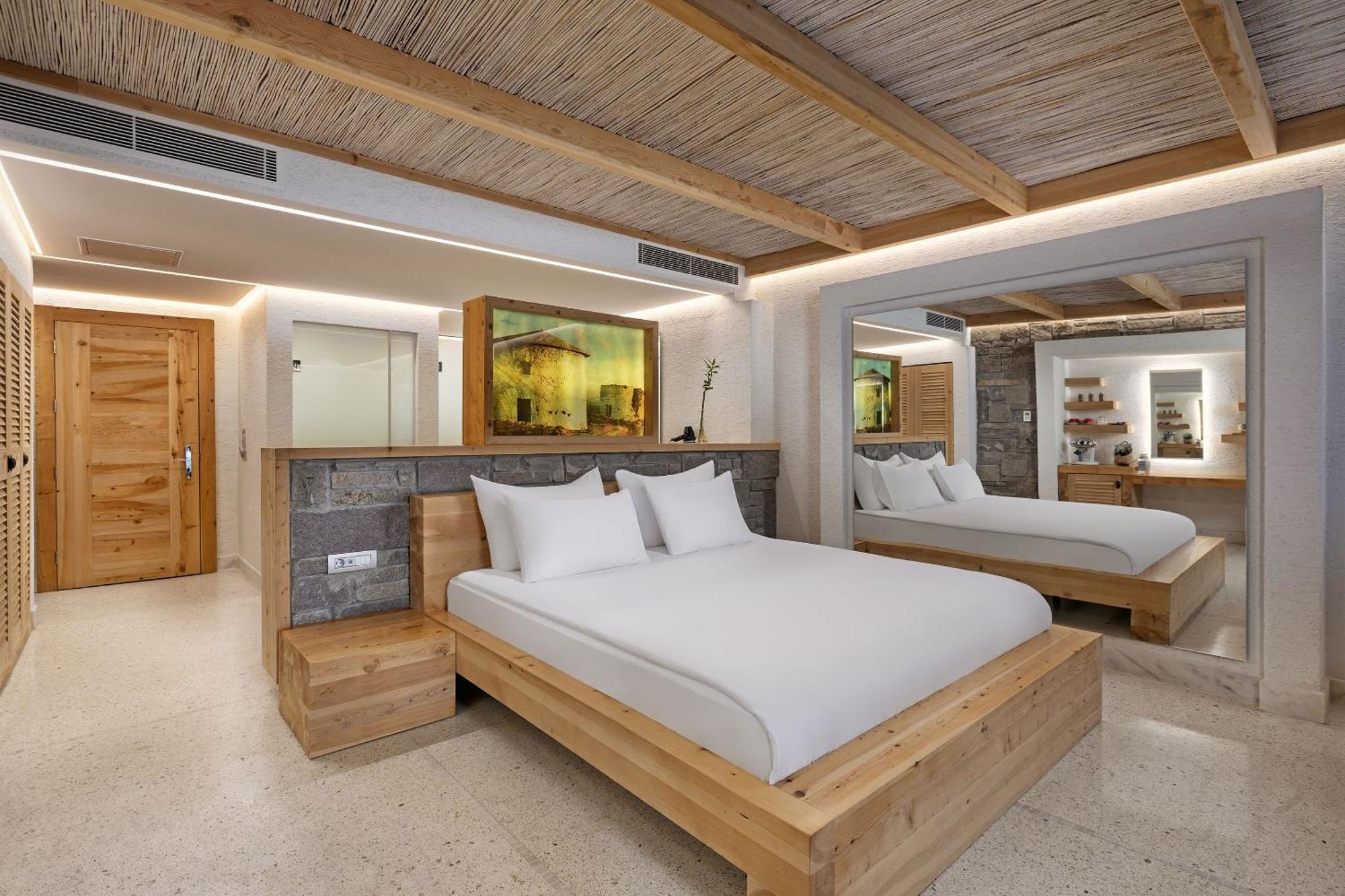 Titanic Luxury Collection Bodrum 5*