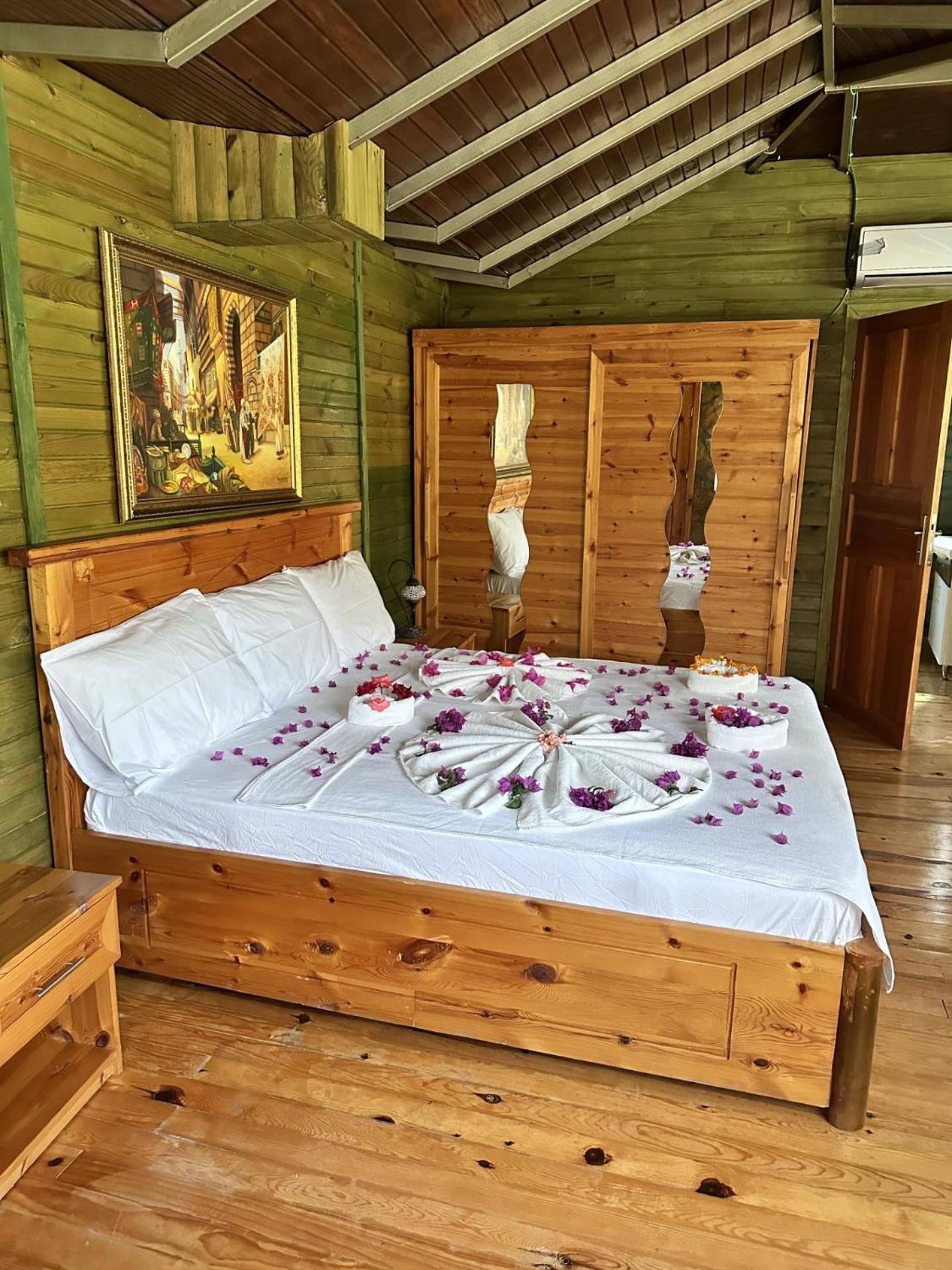 Bahaus Hotel 4*