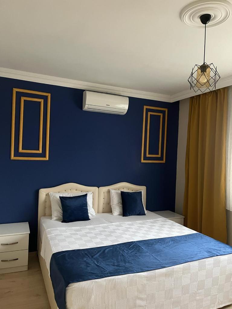 Aparthotel Lale *
