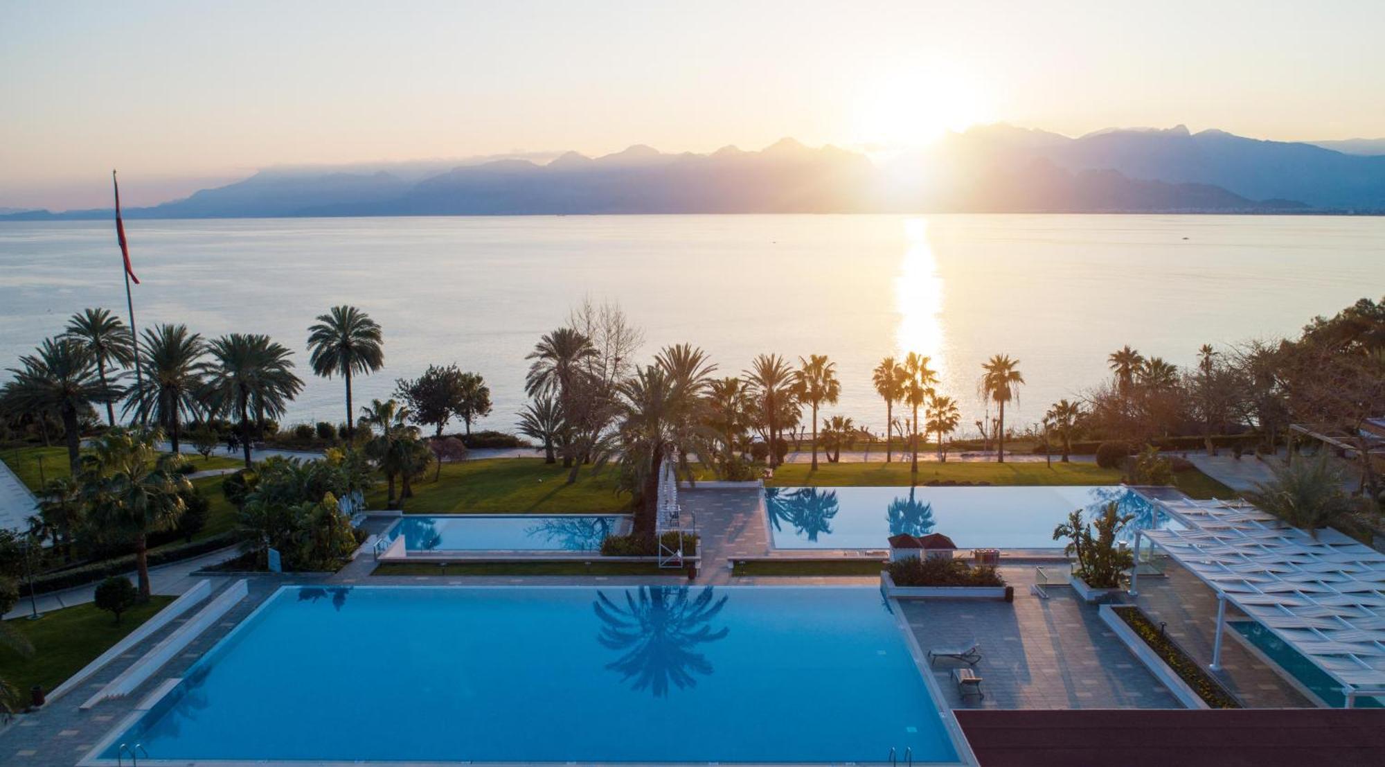 Akra Antalya Hotel 5*