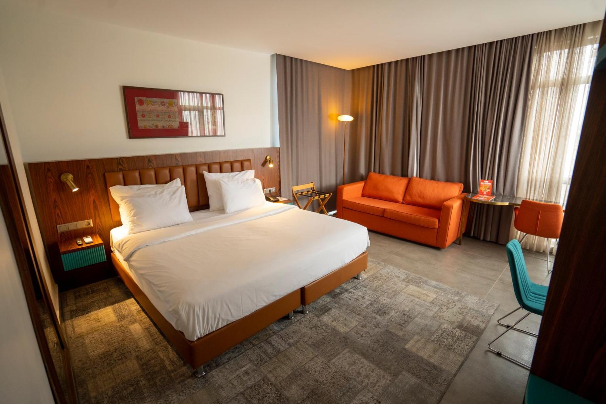 Numi Hotel
