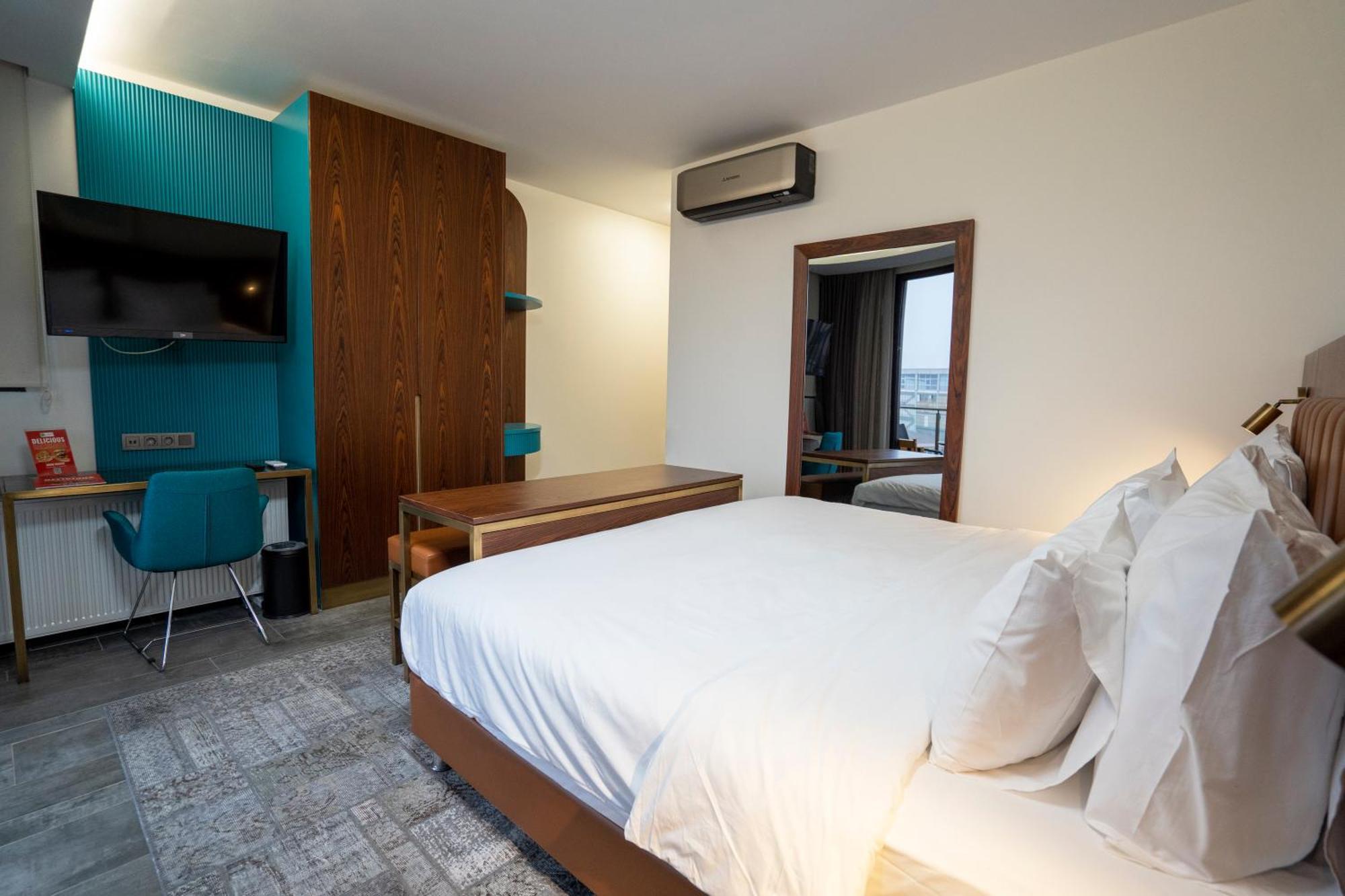 Hotel Numi 4*