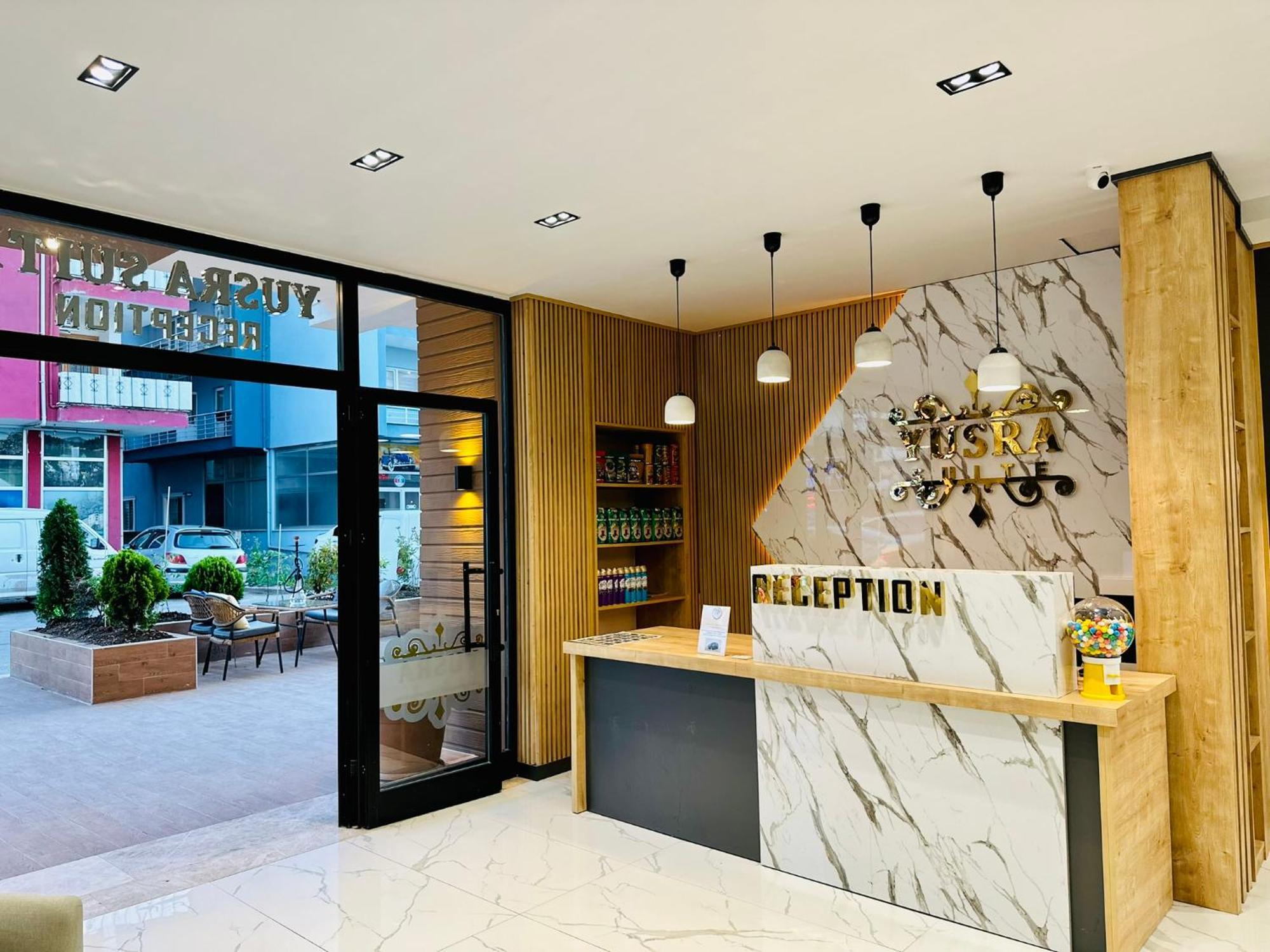 Aparthotel Yusra 2*