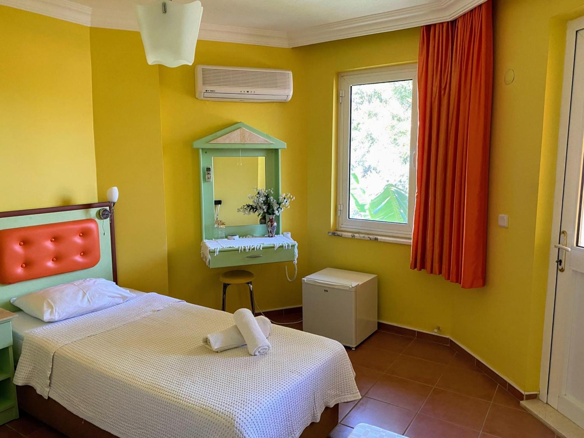 Mandalinn Hotel